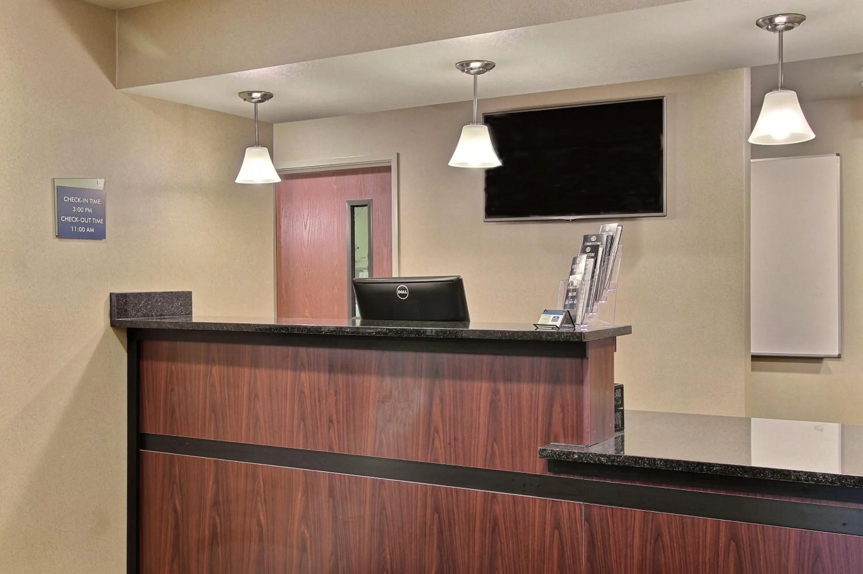 Lobby or reception in Cobblestone Inn & Suites - Linton