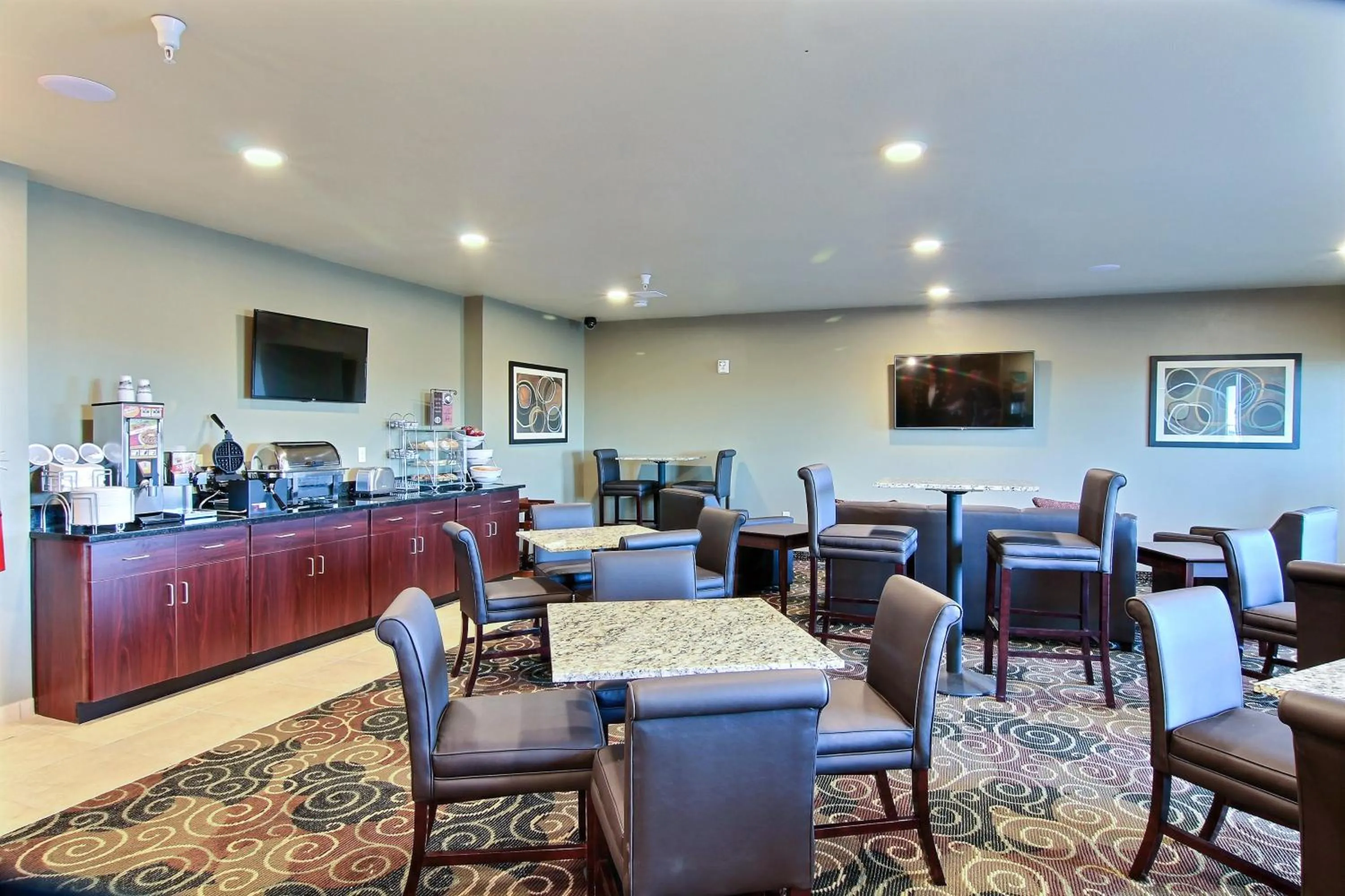 Lounge or bar in Cobblestone Hotel & Suites - Beulah