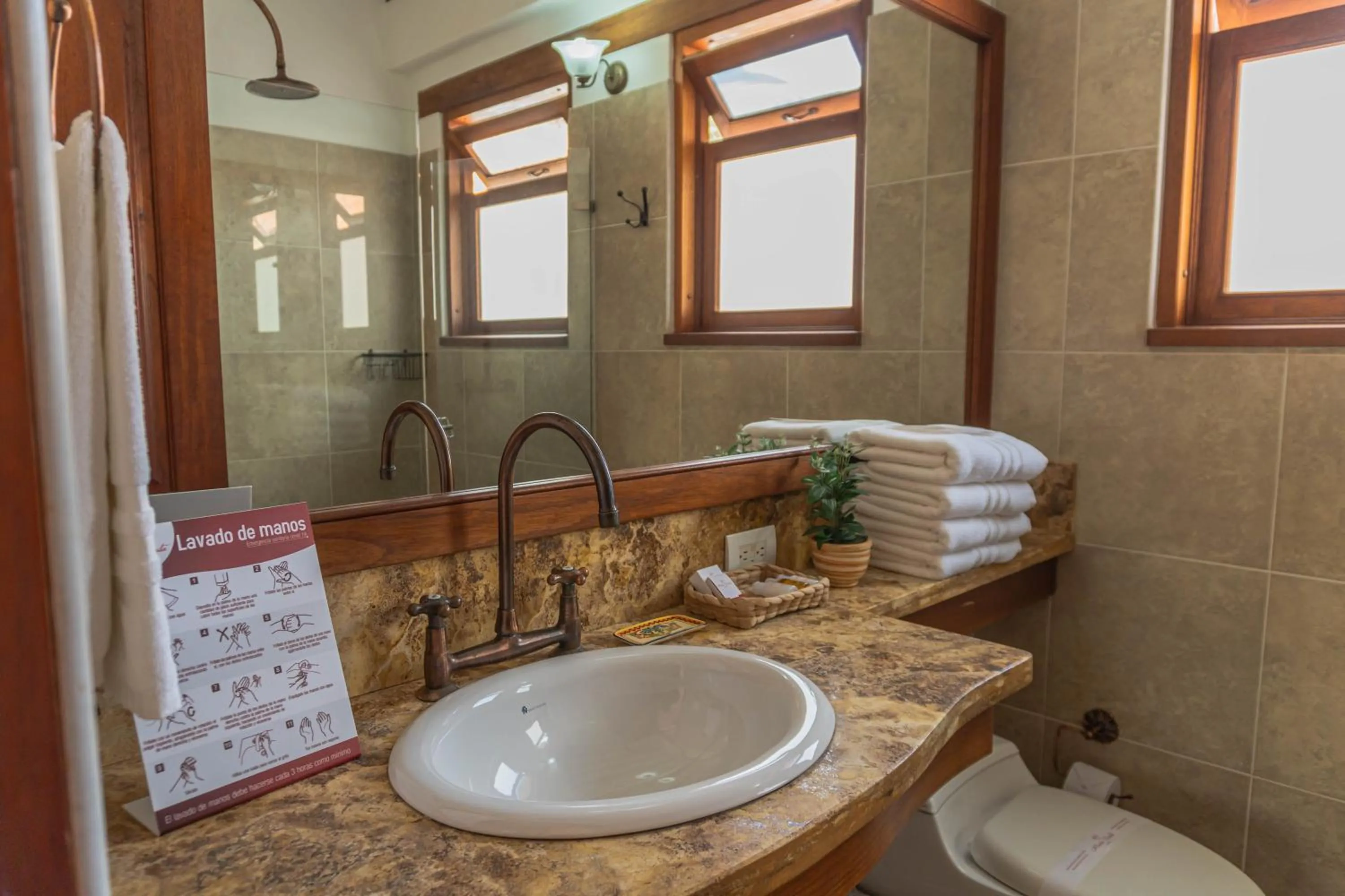 Bathroom in Maria Bonita Hotel