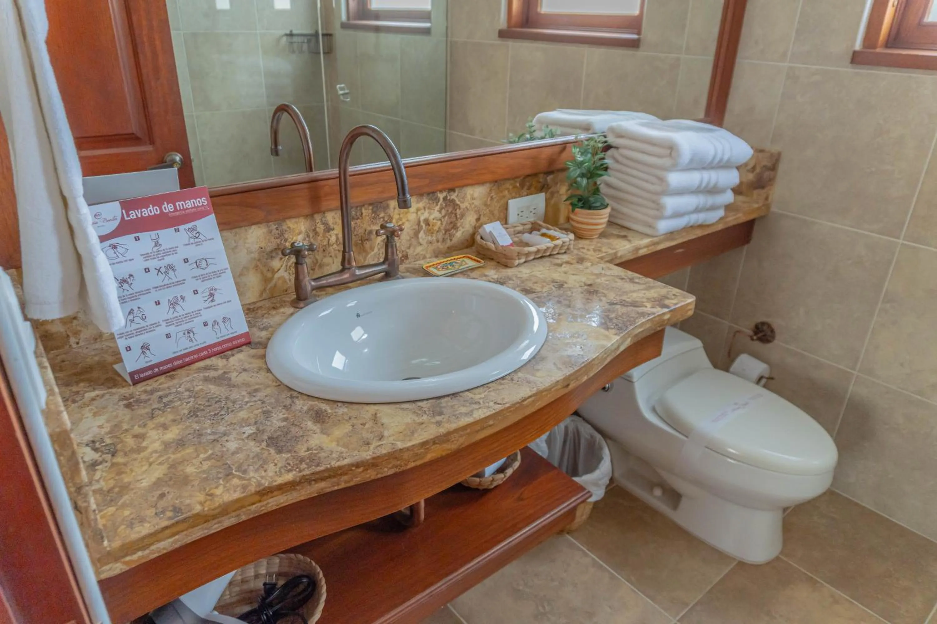 Bathroom in Maria Bonita Hotel