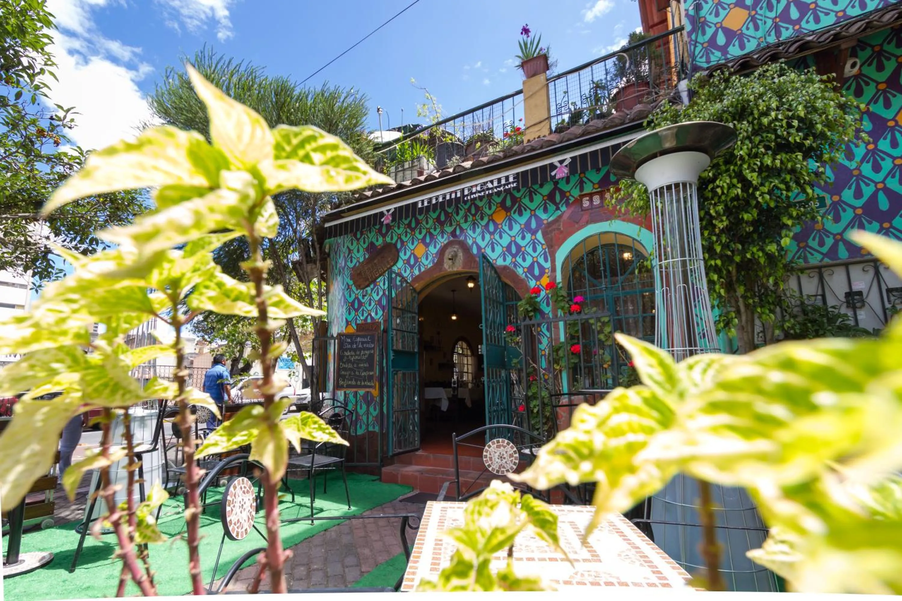 Facade/entrance in ArtPlaza