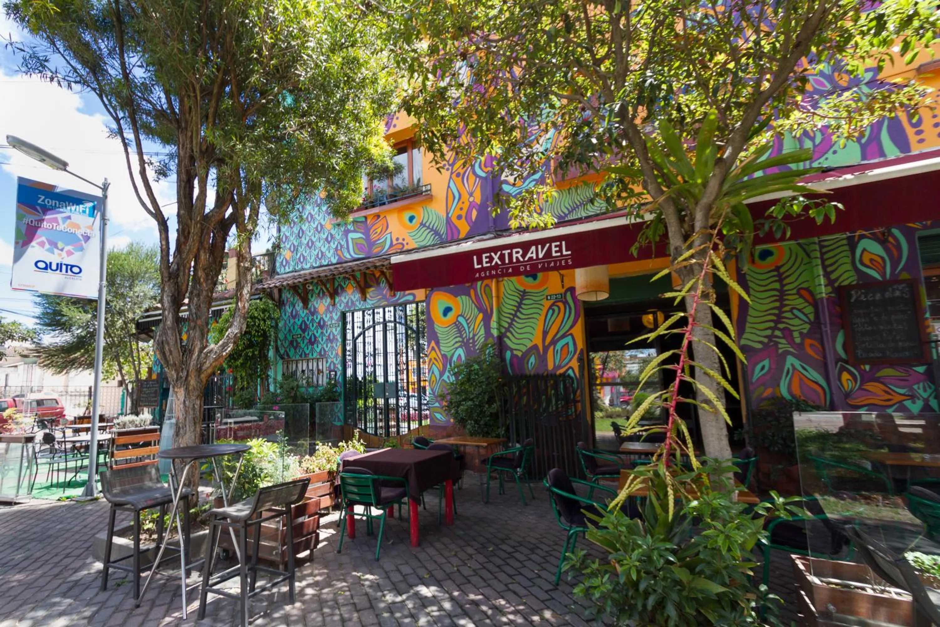 Facade/entrance in ArtPlaza