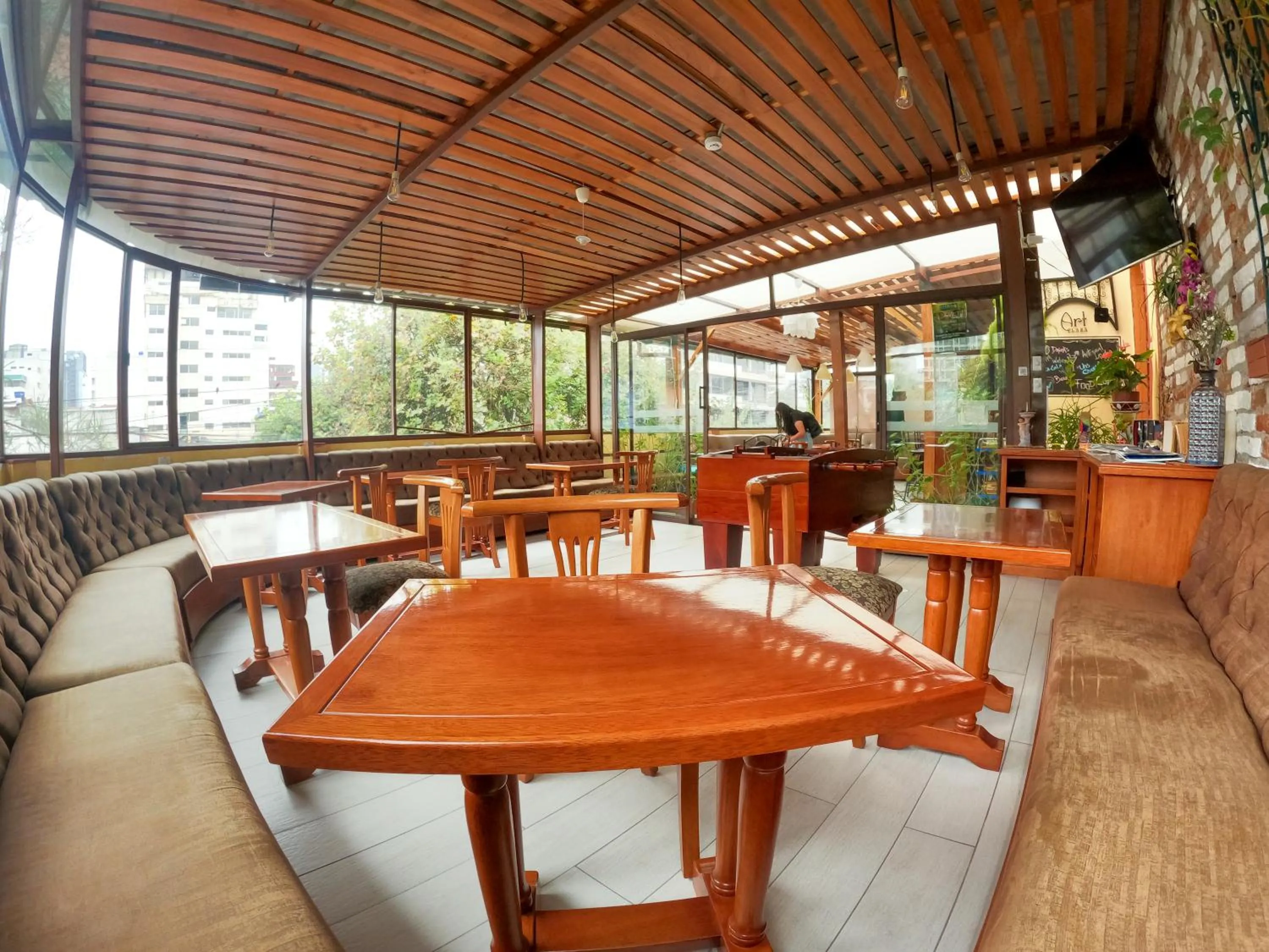 Restaurant/places to eat in ArtPlaza