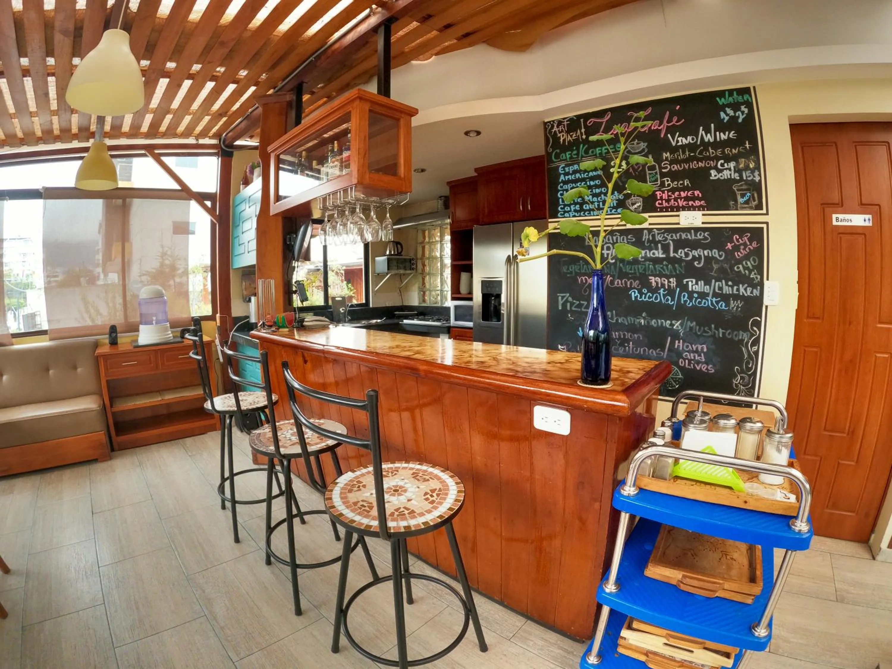 Restaurant/places to eat in ArtPlaza