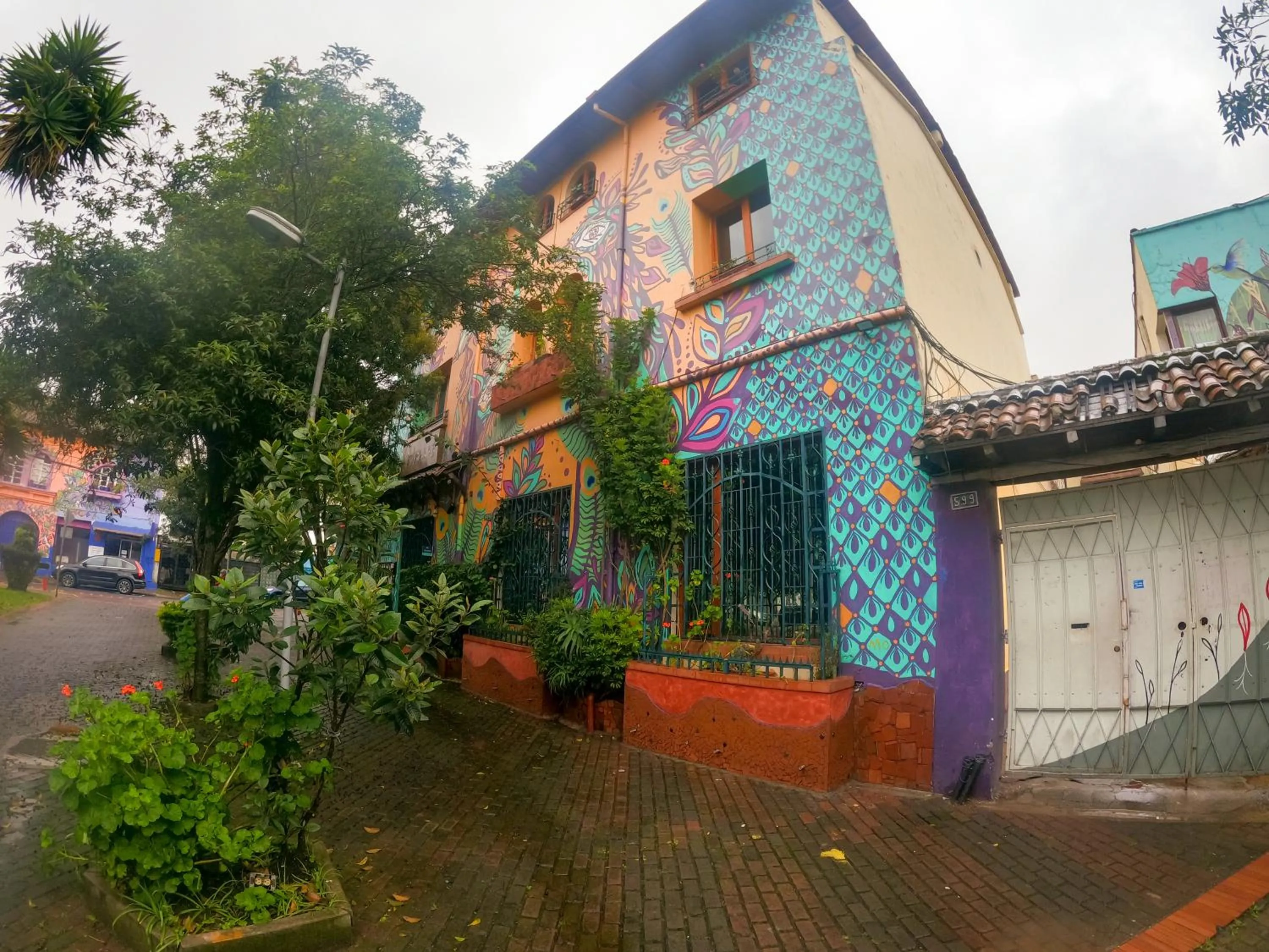 Property building in ArtPlaza