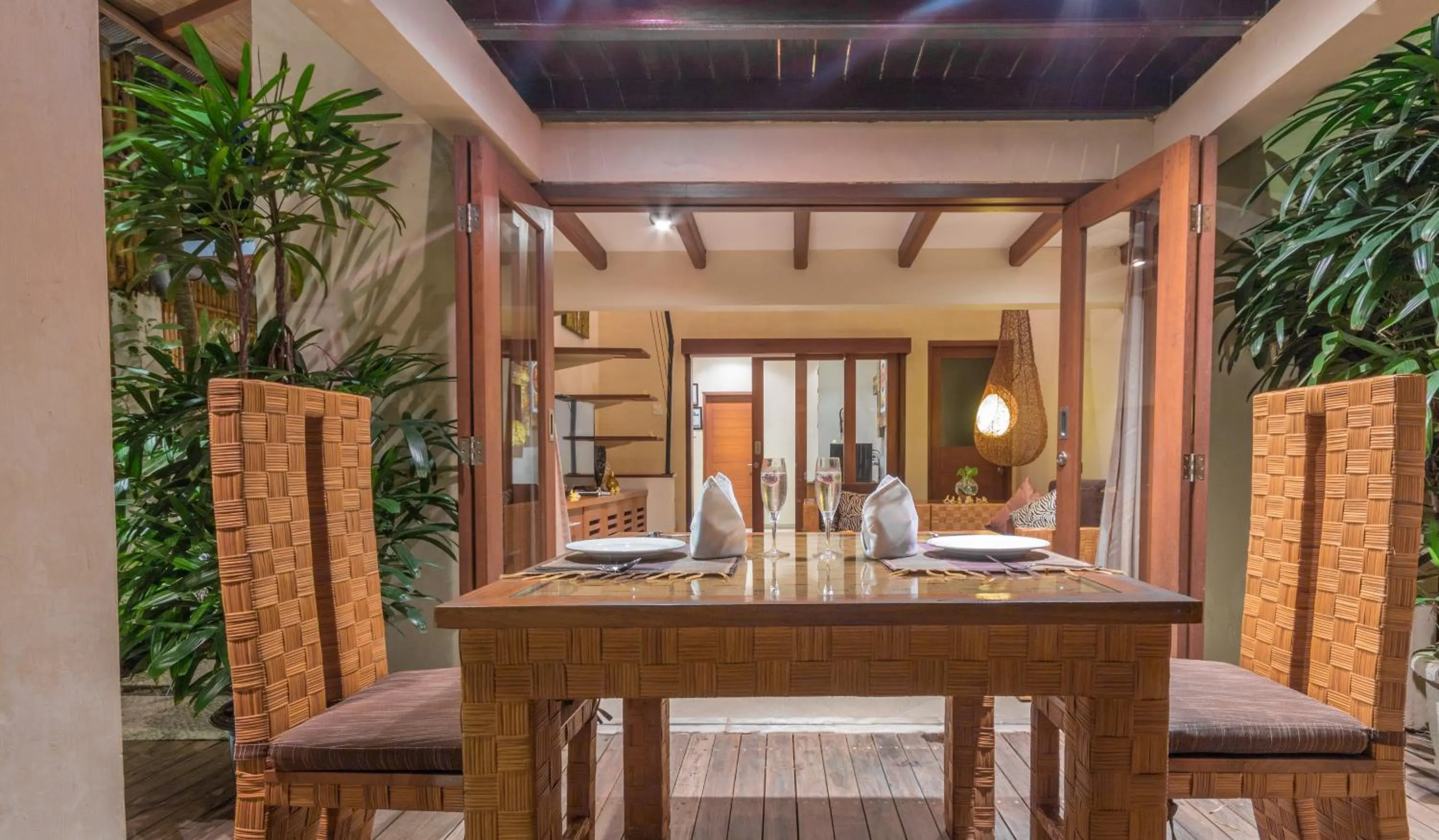 Dinner in Villa Seriska Seminyak