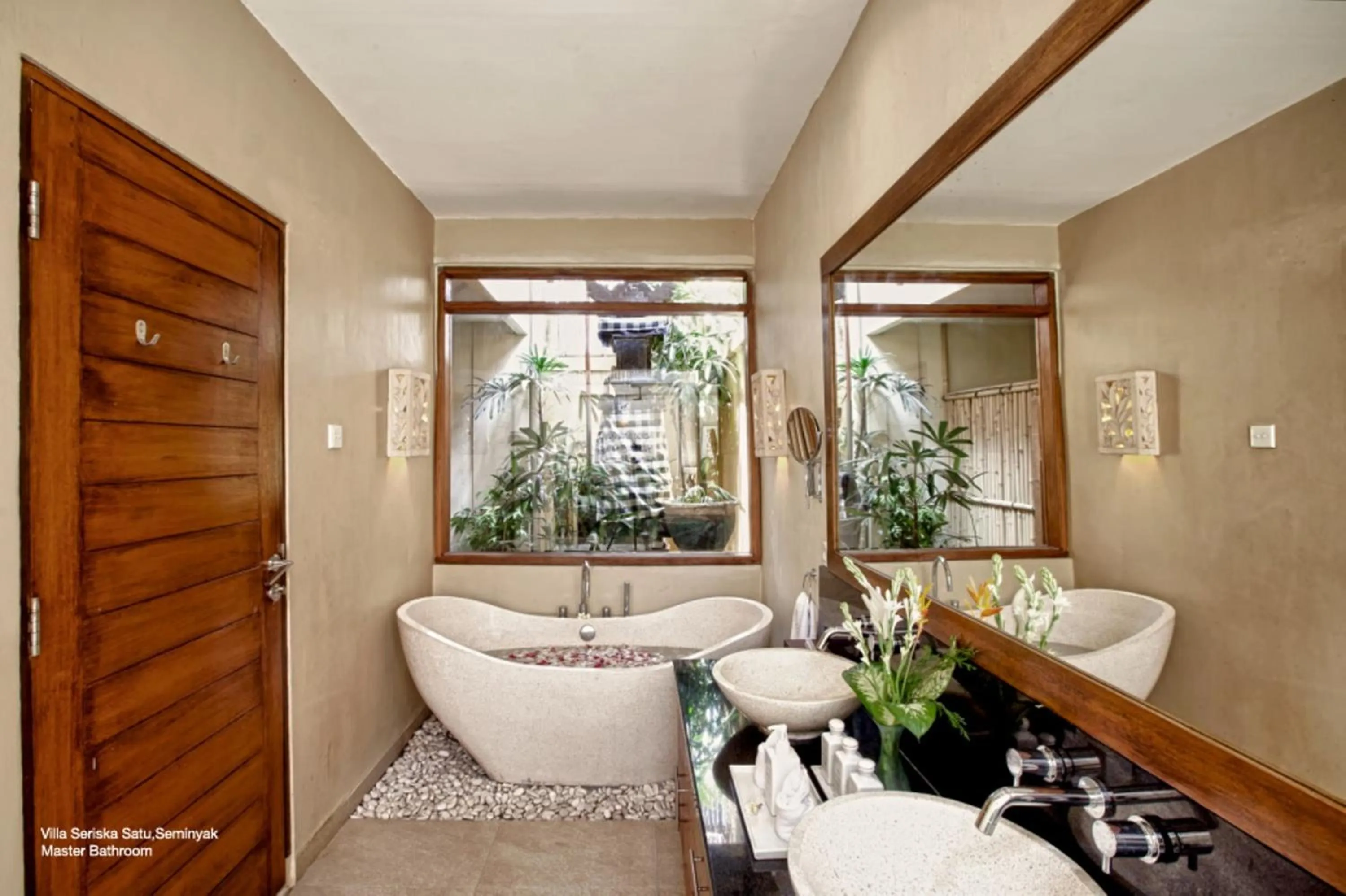 Decorative detail in Villa Seriska Seminyak