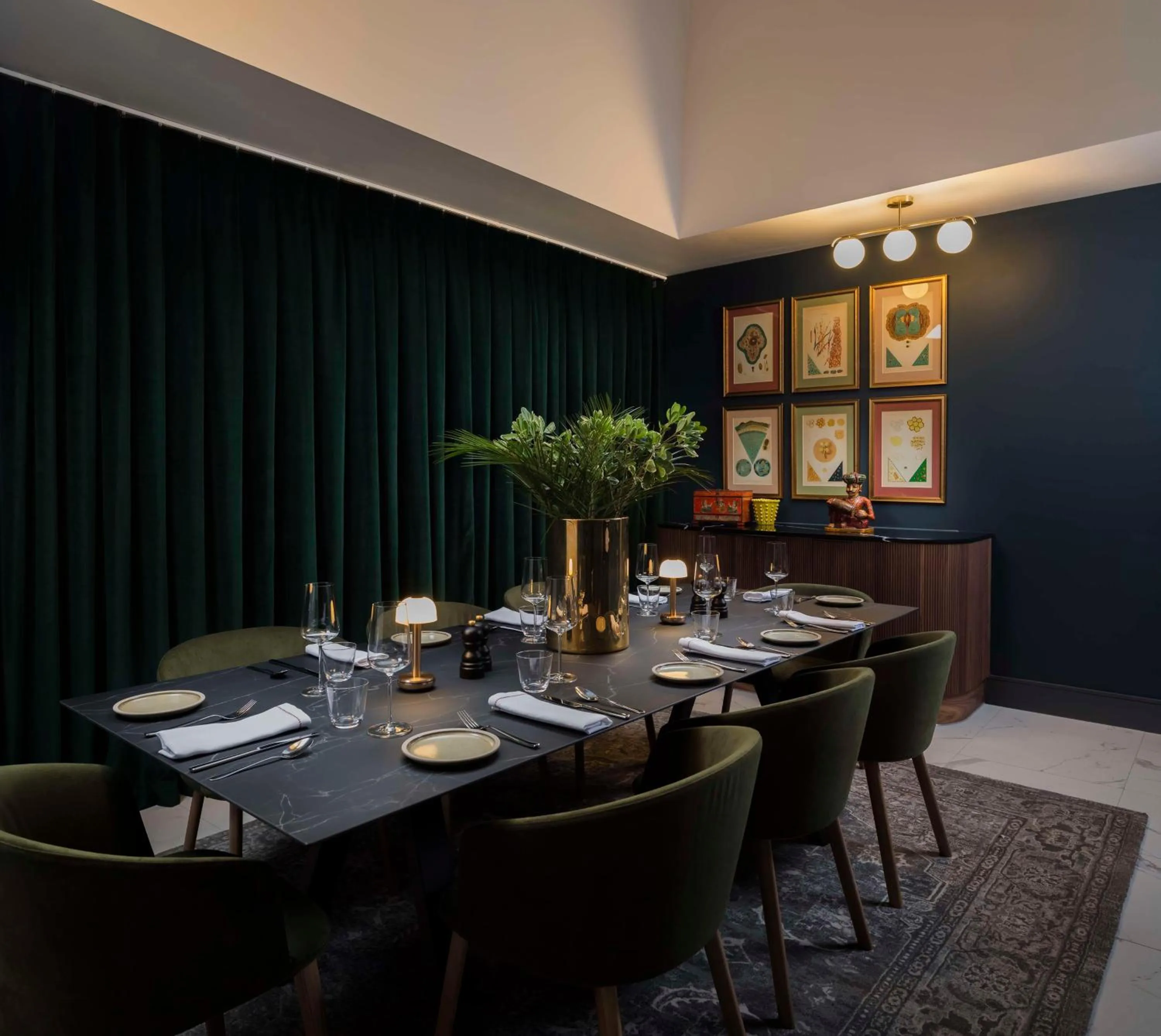 Restaurant/places to eat in Radisson Blu Hotel, Sheffield