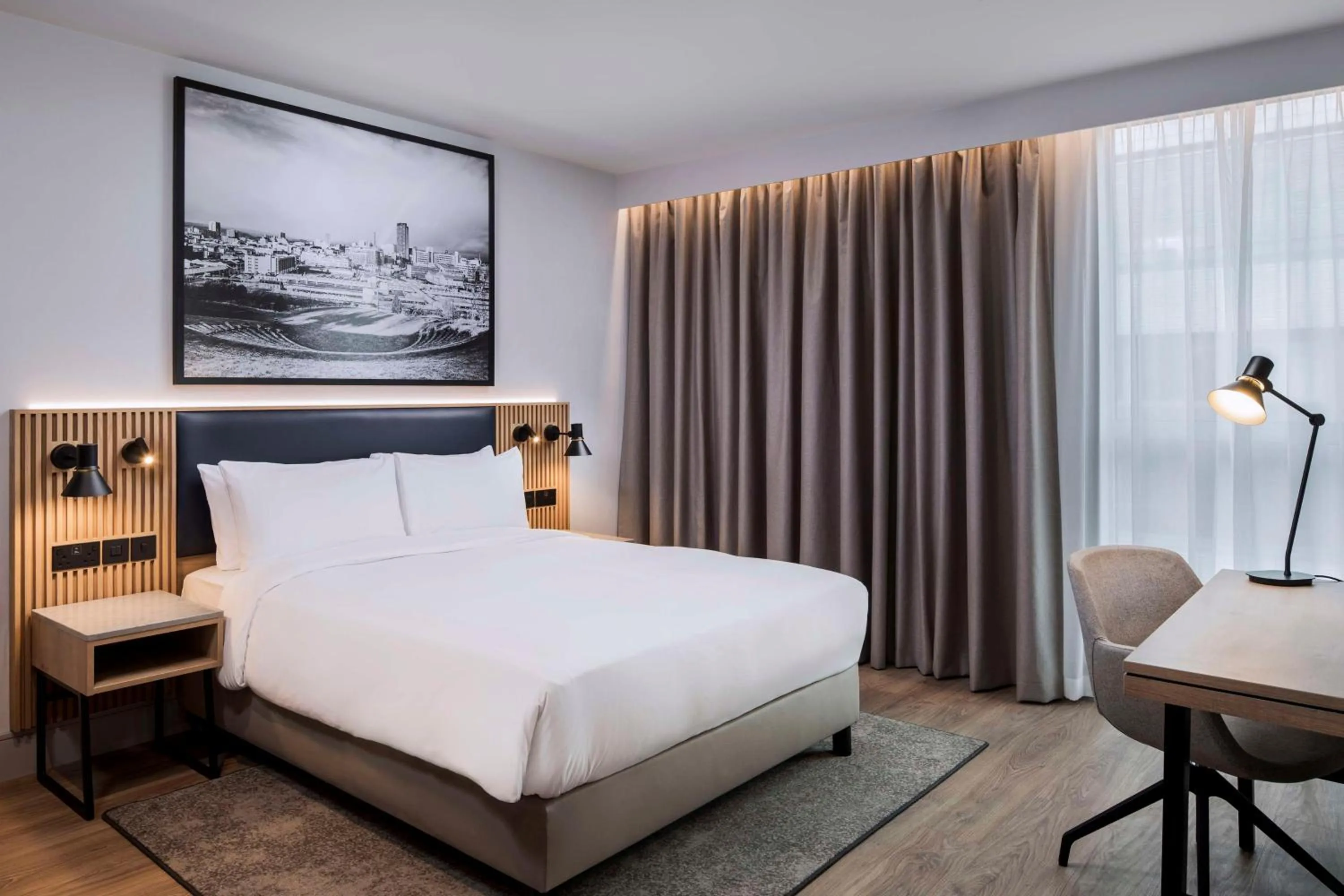 Bedroom, Bed in Radisson Blu Hotel, Sheffield