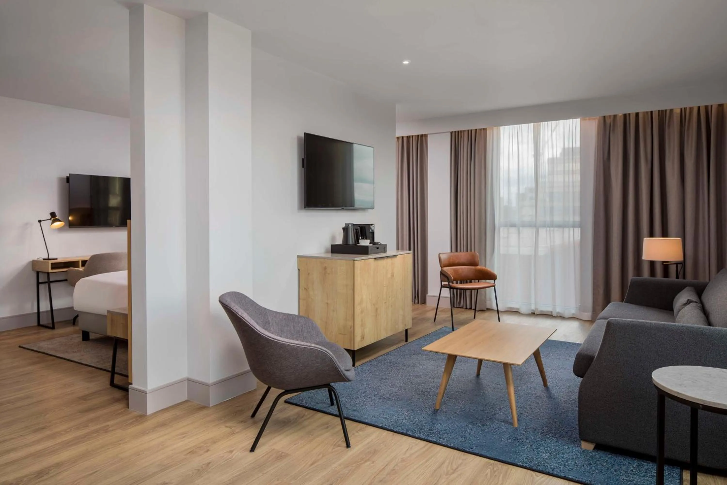 Photo of the whole room in Radisson Blu Hotel, Sheffield