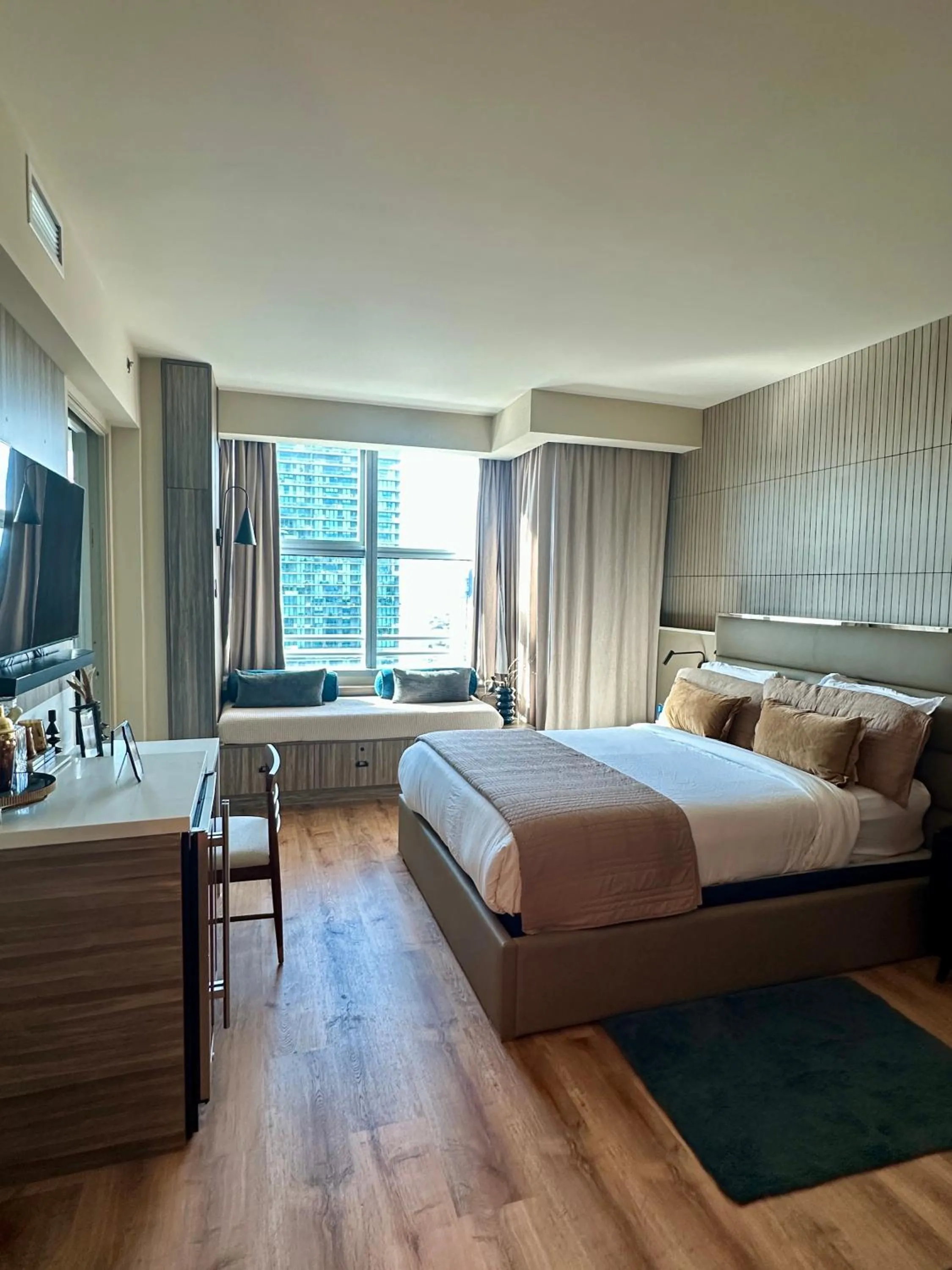 Brickell Arch Residences Free Parking by Palermo Home Miami