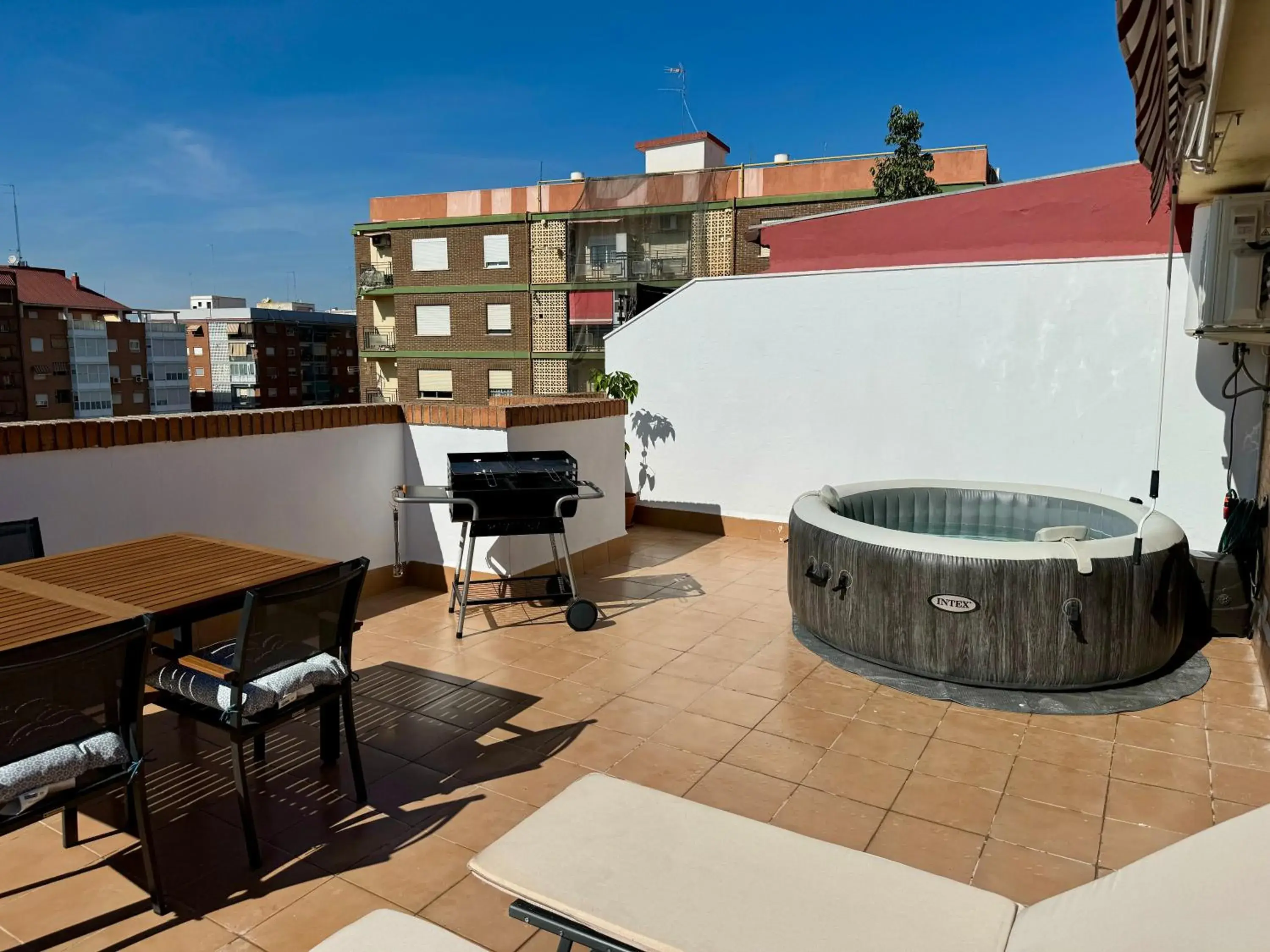 Your Long Stay Attic Home in Valencia Your Long Stay Attic Home in Valencia
