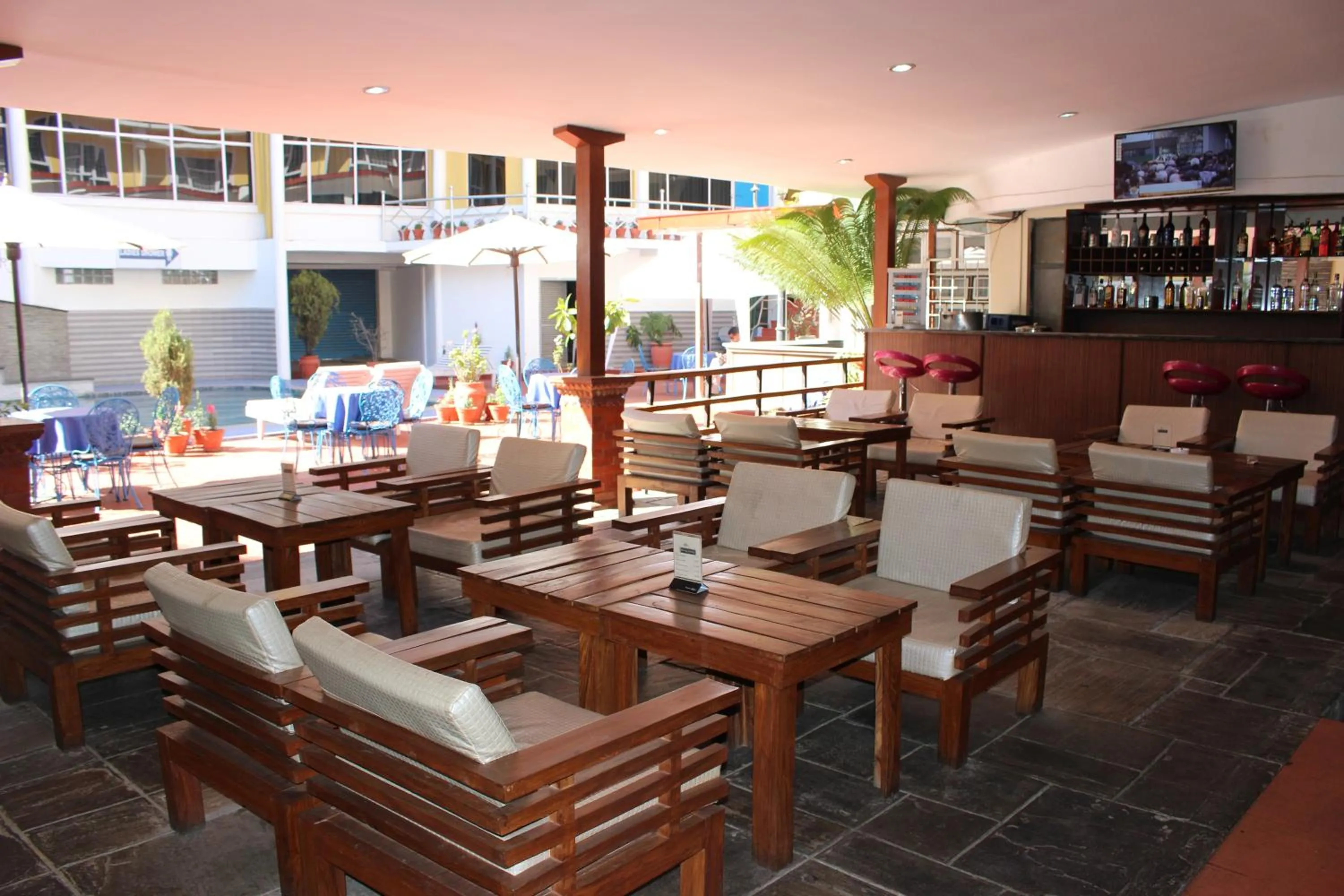 Restaurant/places to eat in Hotel Woodland Kathmandu