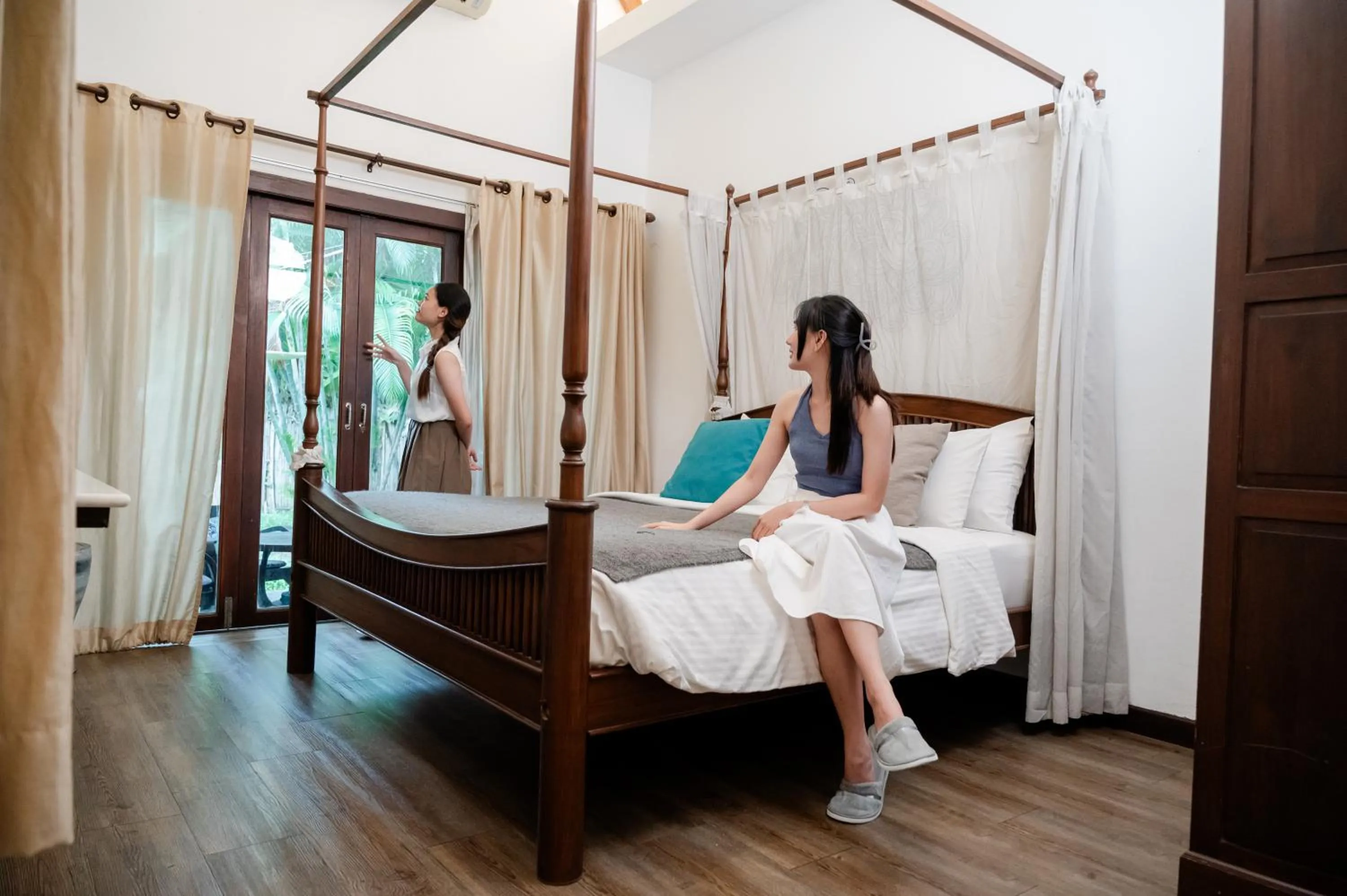 Bed in Tolani Southgate Villa Chiang Mai