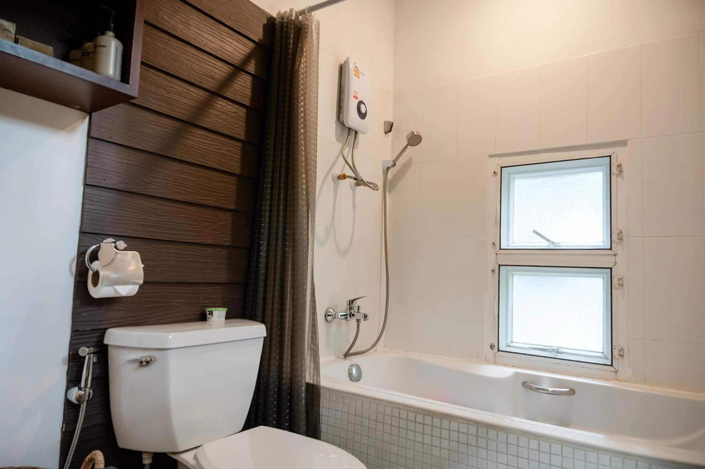 Shower in Tolani Southgate Villa Chiang Mai