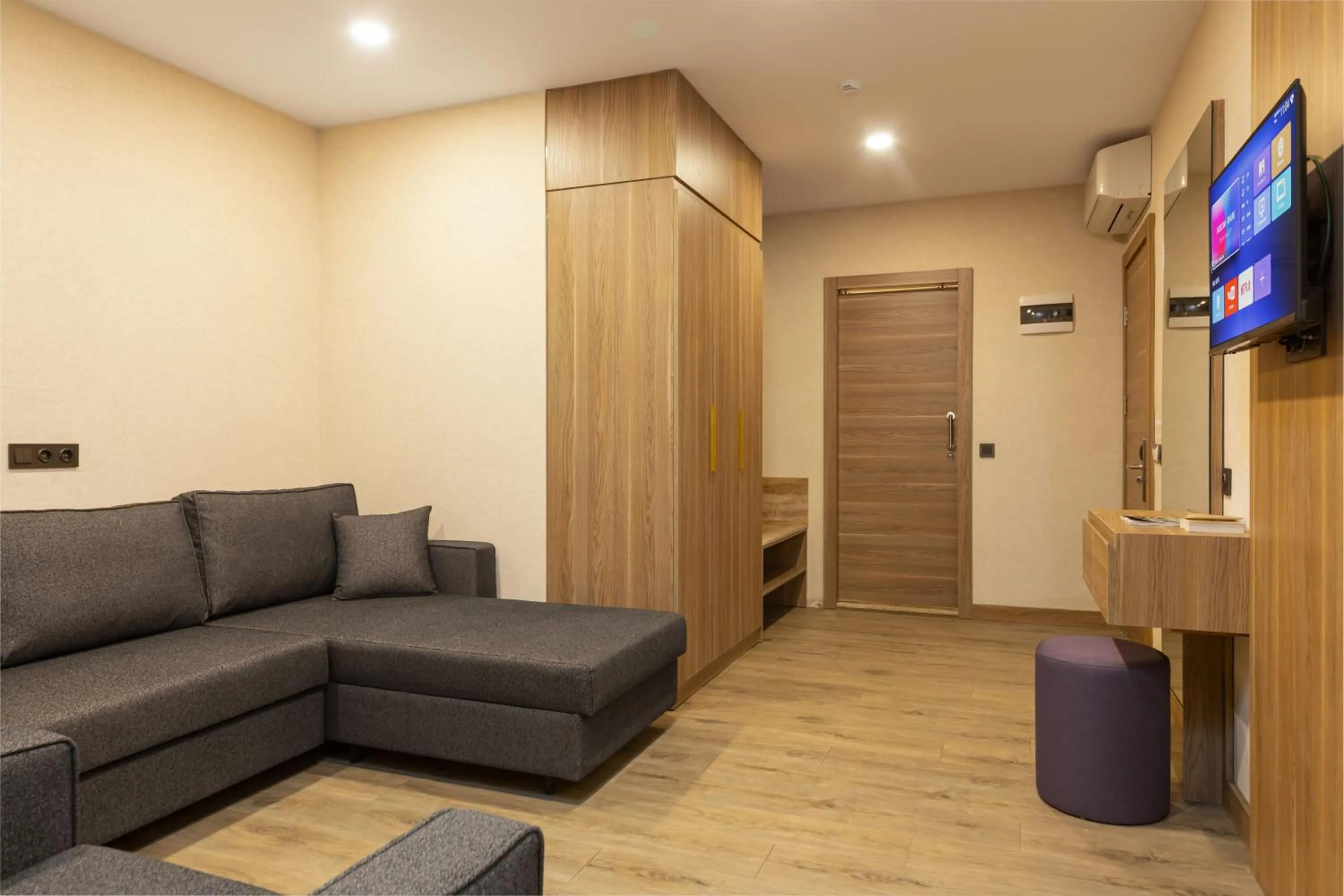 TV and multimedia in Ema Houses