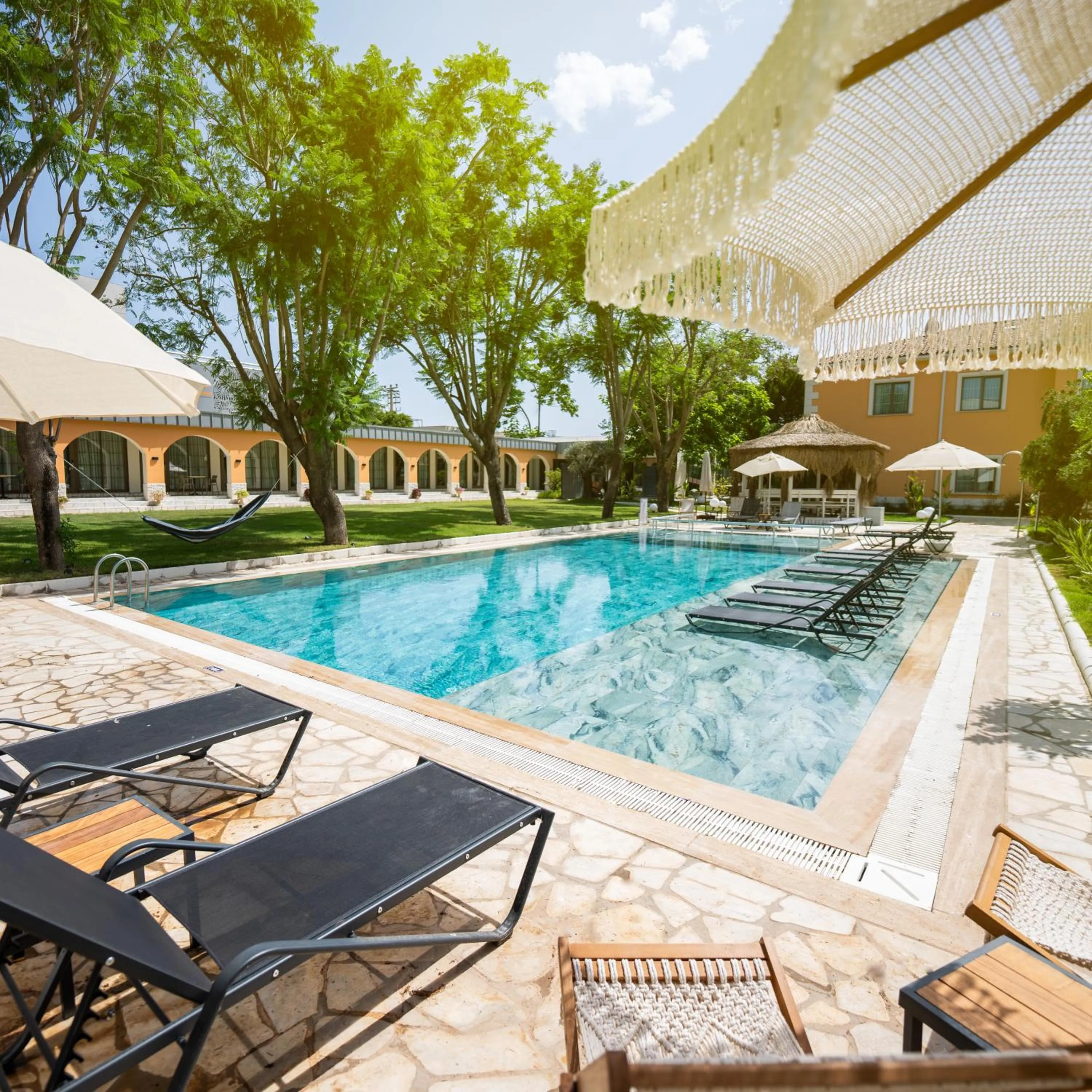 sunbed in Ema Houses