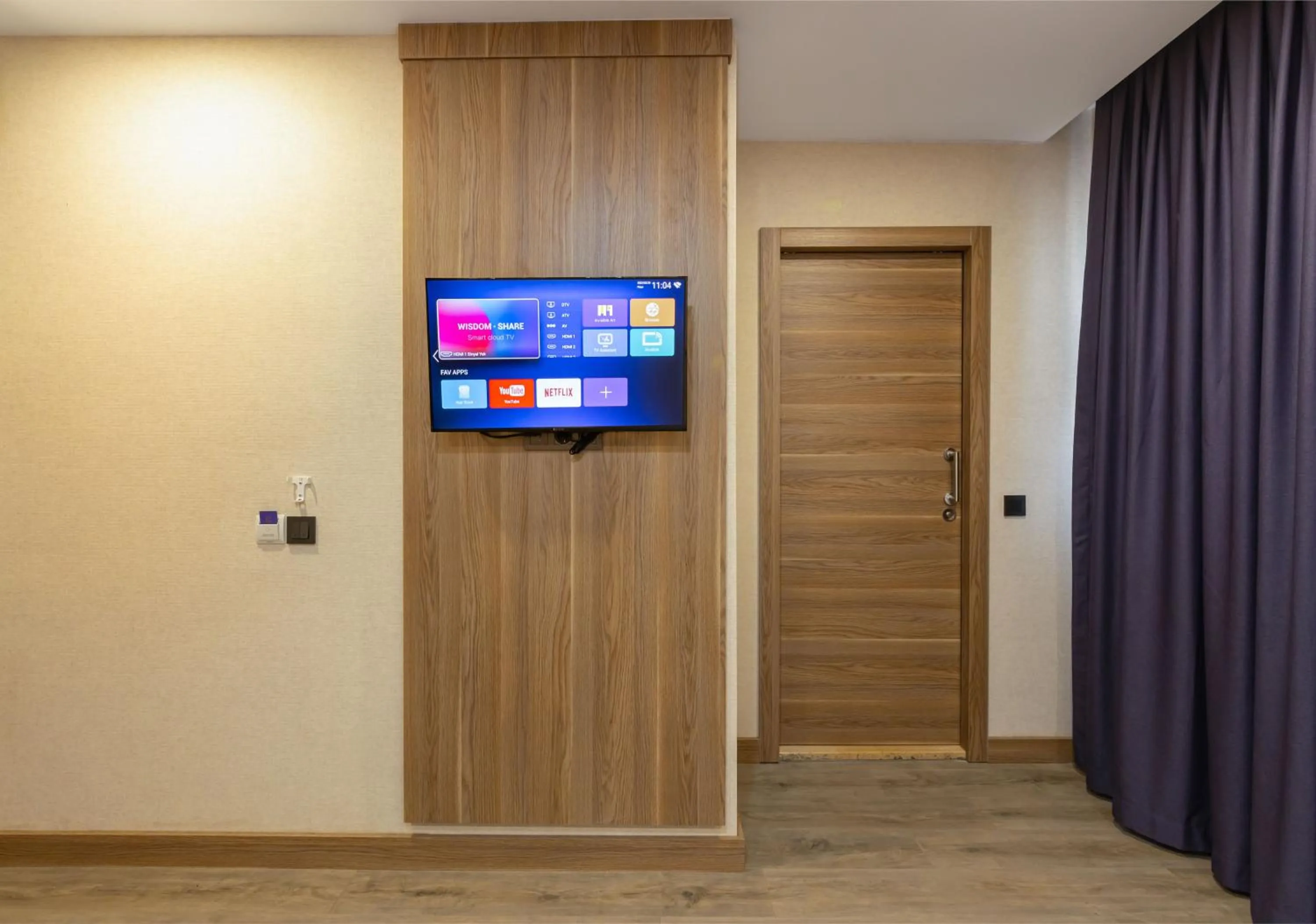 TV and multimedia in Ema Houses