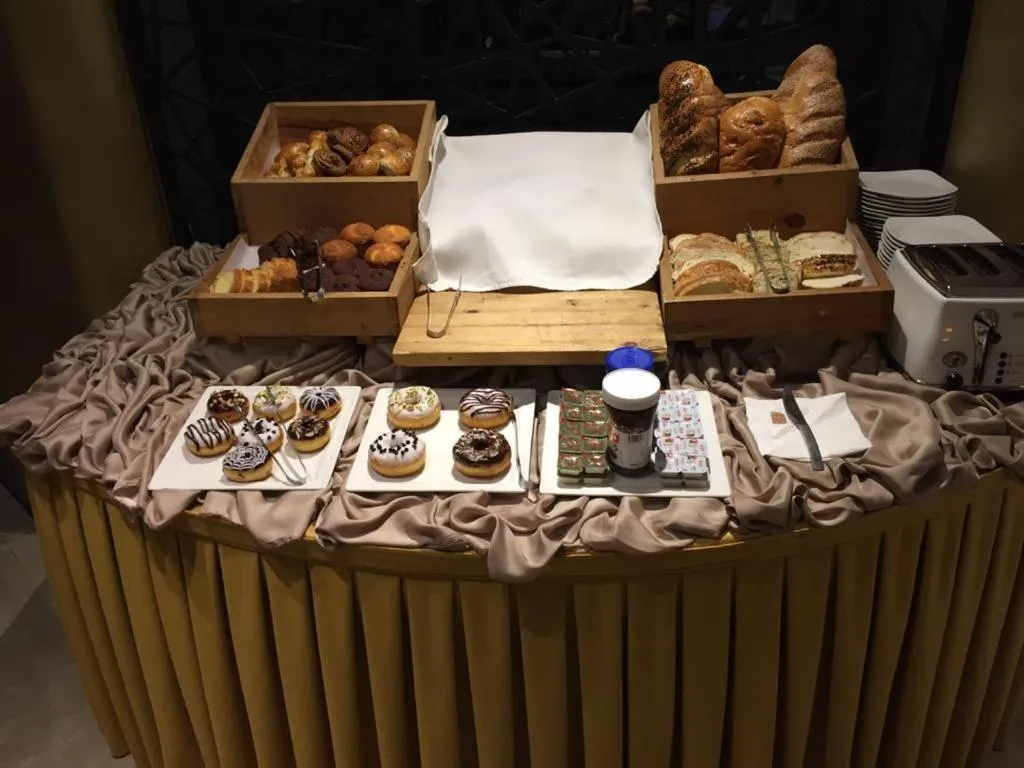 Bahria Grand Hotel & Resort