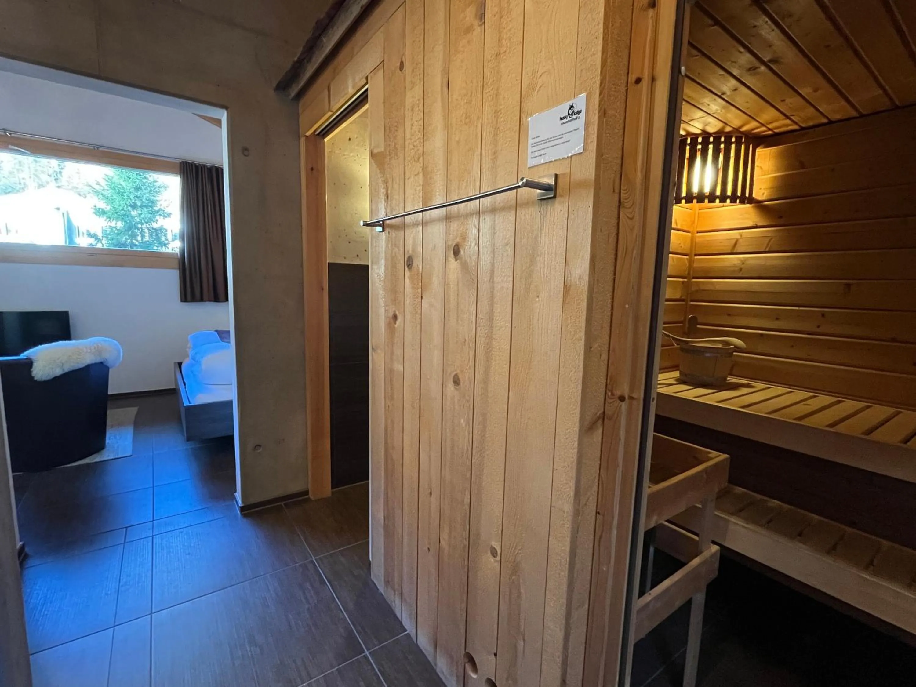 Sauna in Hüttenhotel Husky Lodge