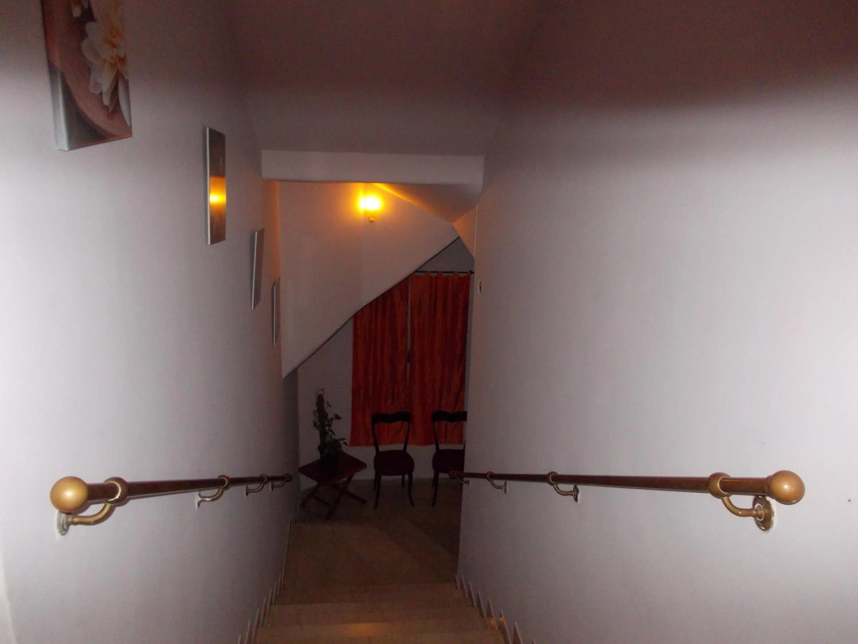 Facade/entrance in Big Brother Bed & Rooms