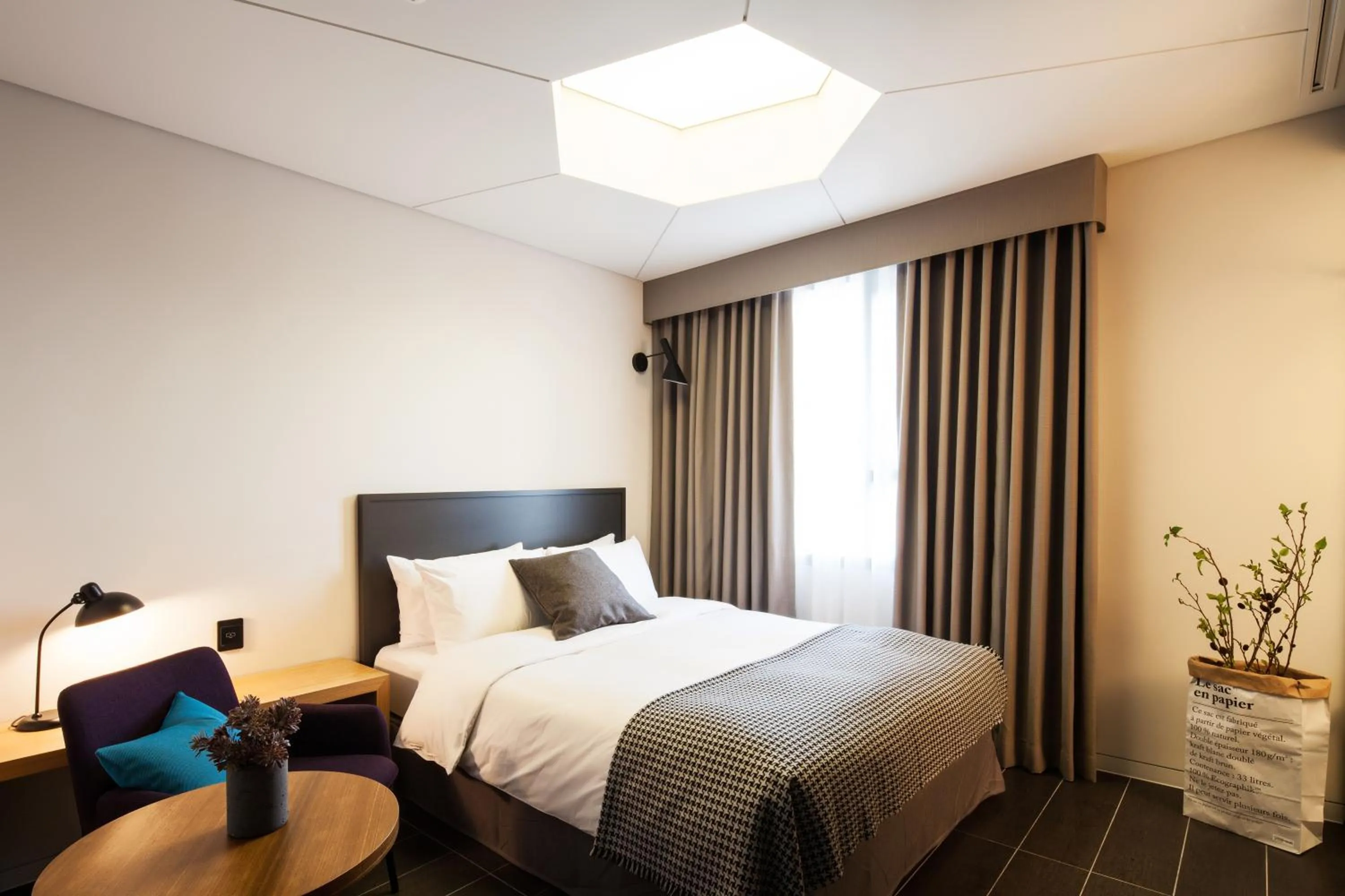 Bedroom in Hotel Denim Seoul