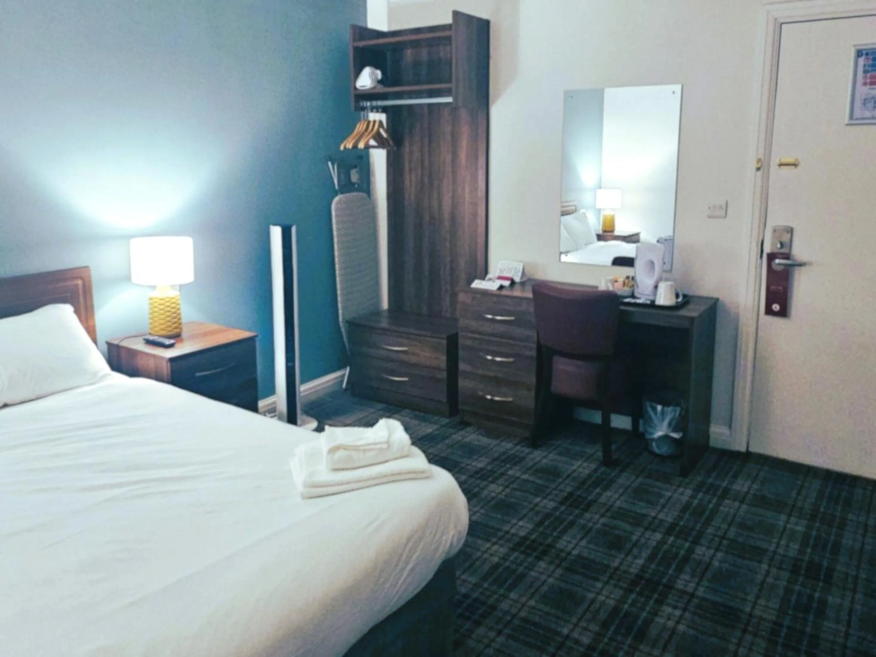 Bedroom, Bed in Hampstead Britannia