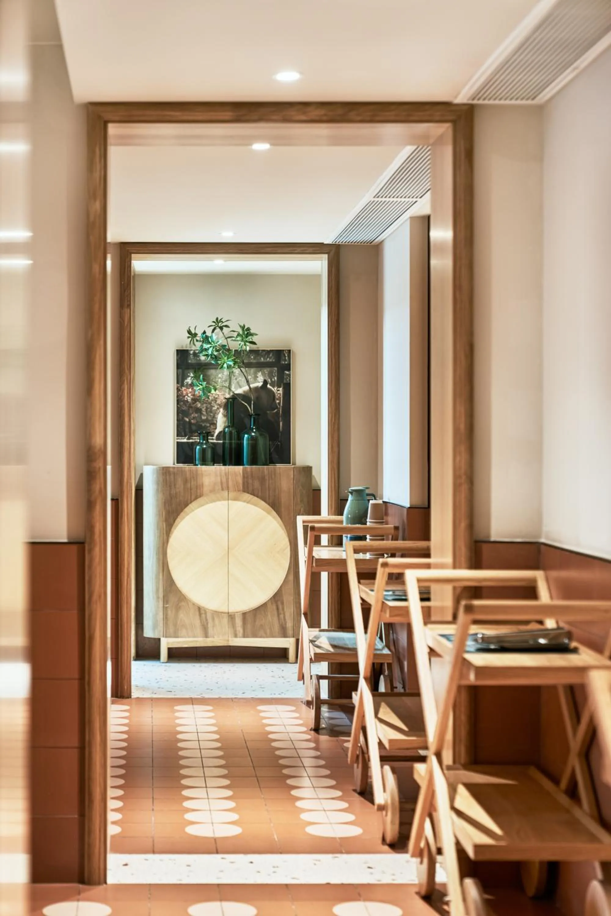 Restaurant/places to eat in Panda Hotel