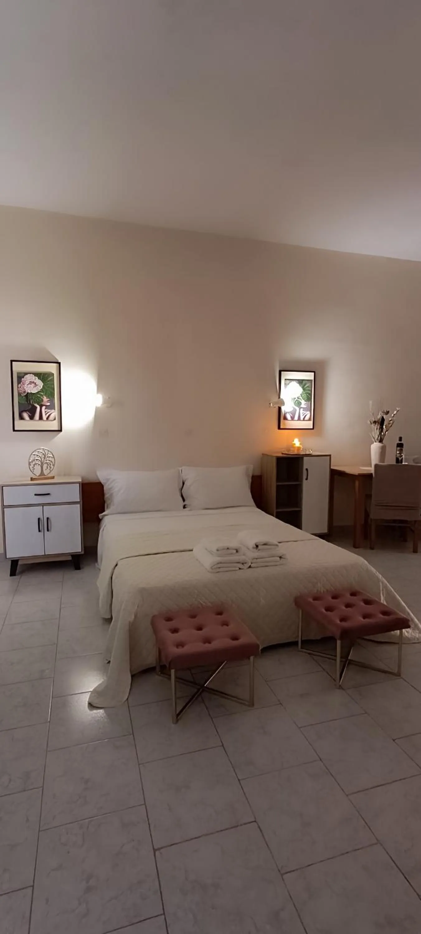 Bedroom, Bed in Pyrgos Hotel Apartments