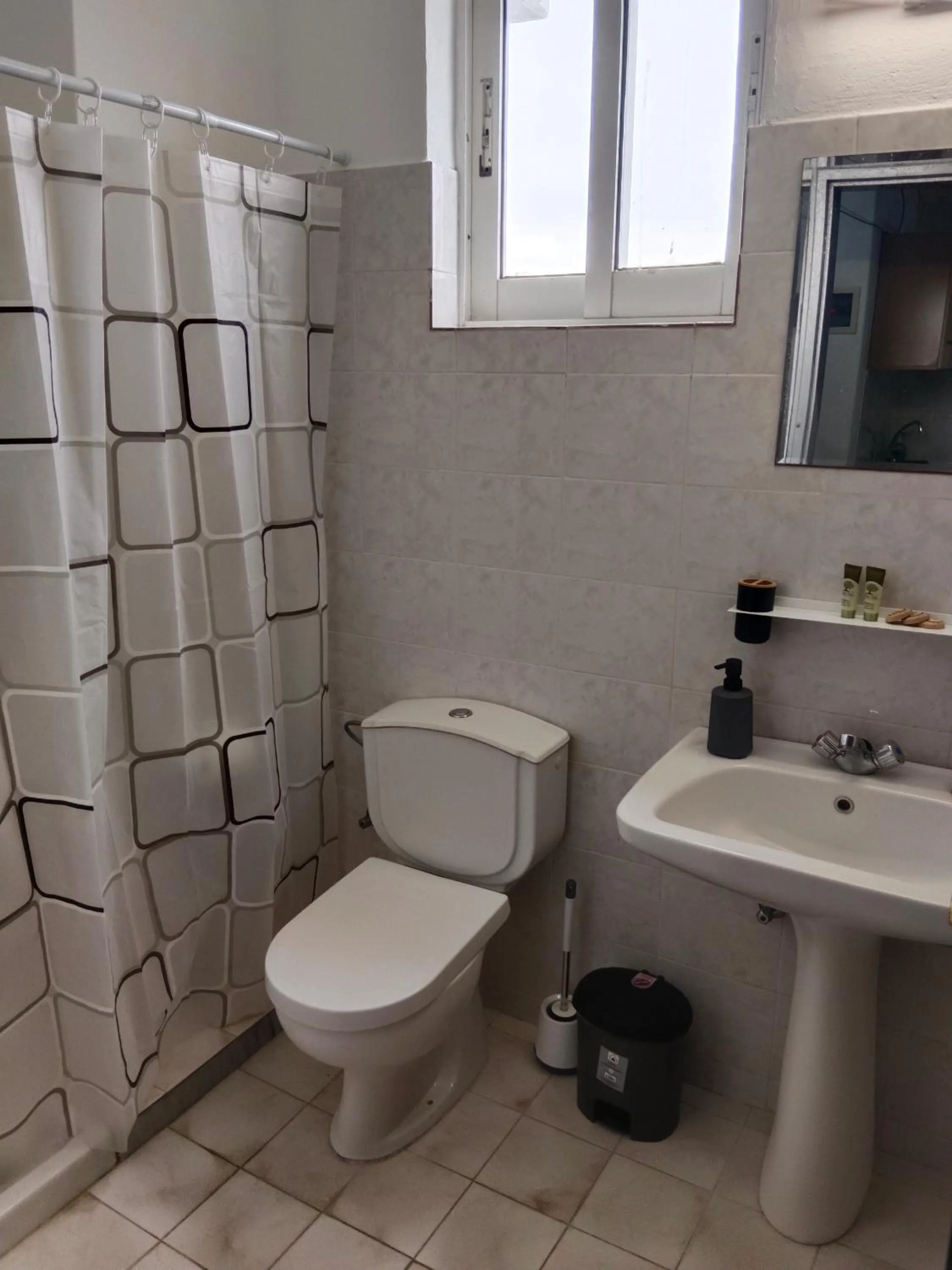Shower in Pyrgos Hotel Apartments