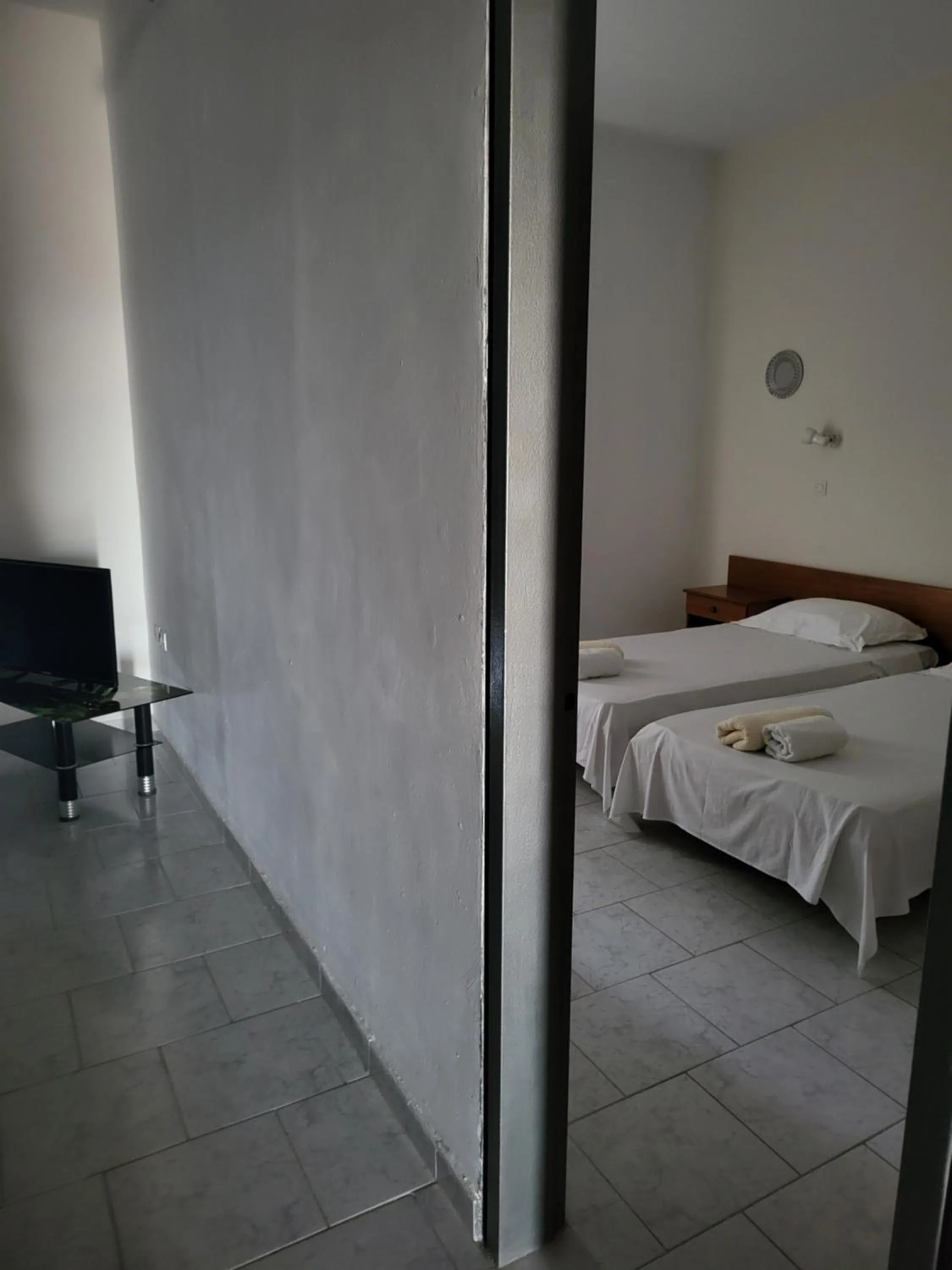 TV and multimedia, Bed in Pyrgos Hotel Apartments