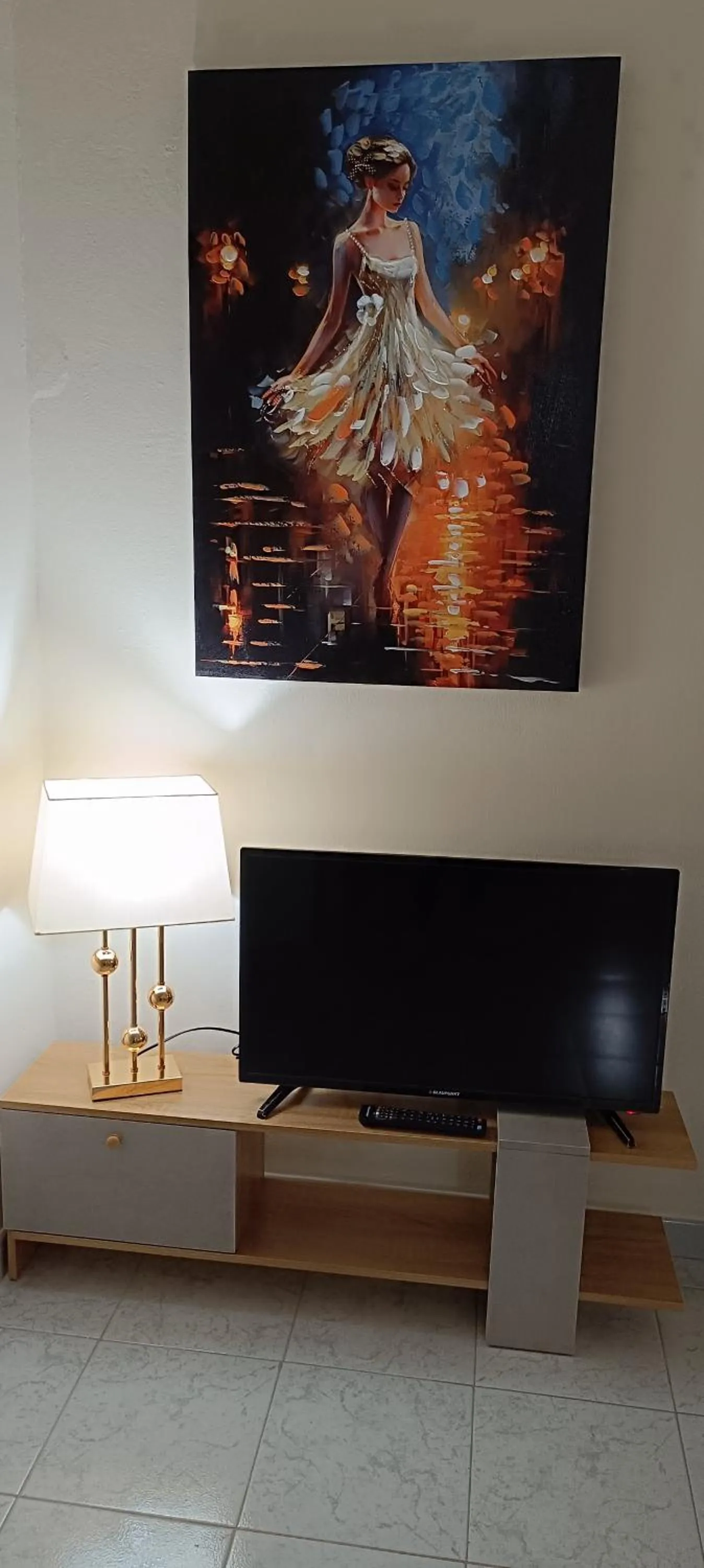 TV and multimedia in Pyrgos Hotel Apartments