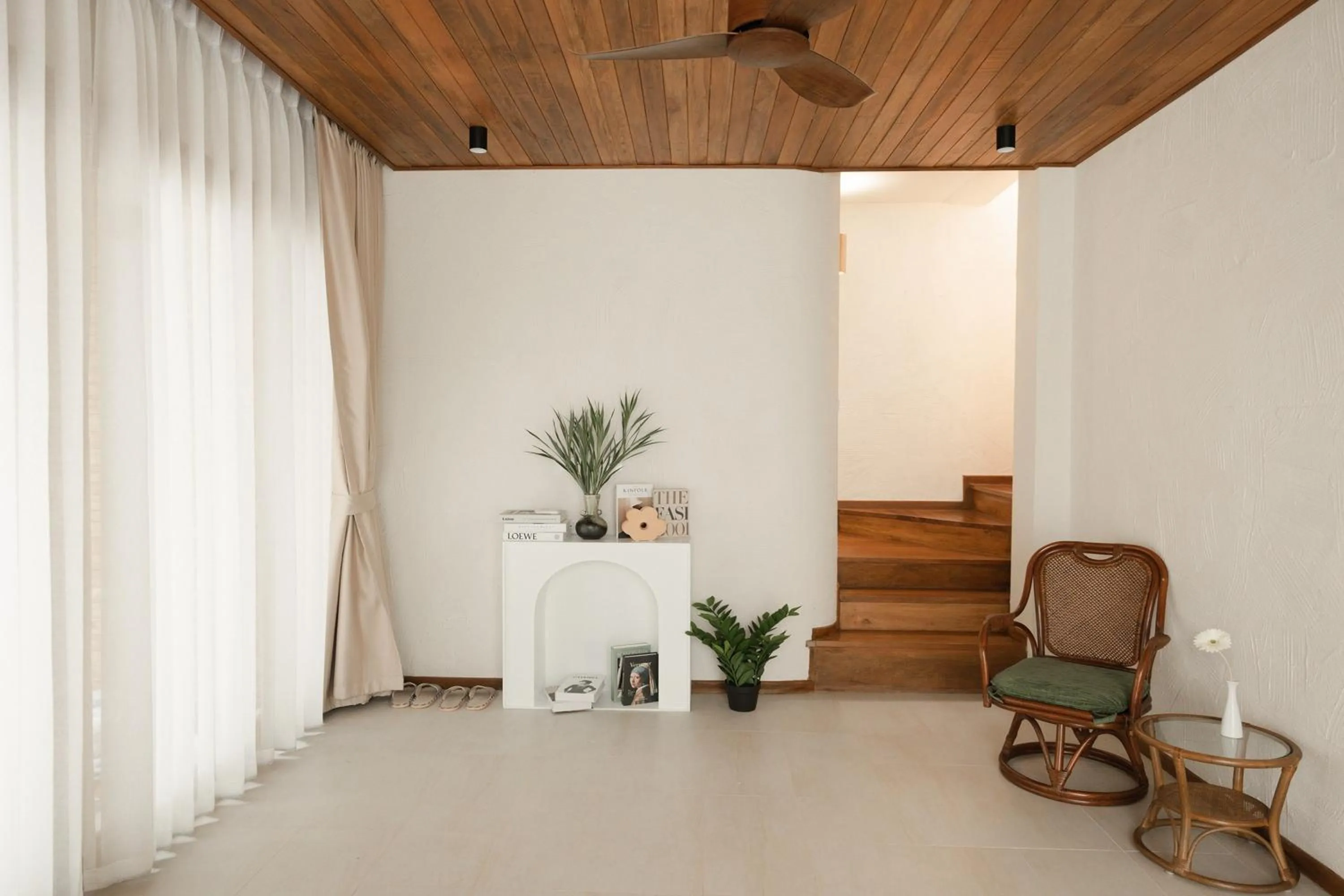 Seating area in Taryn Tara Cafe and Stay