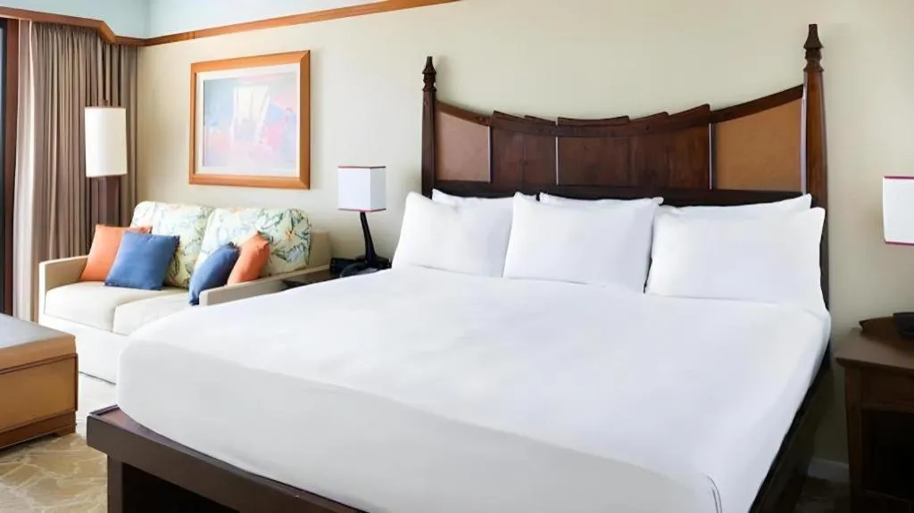 Bed in Aulani, A Disney Resort And Spa
