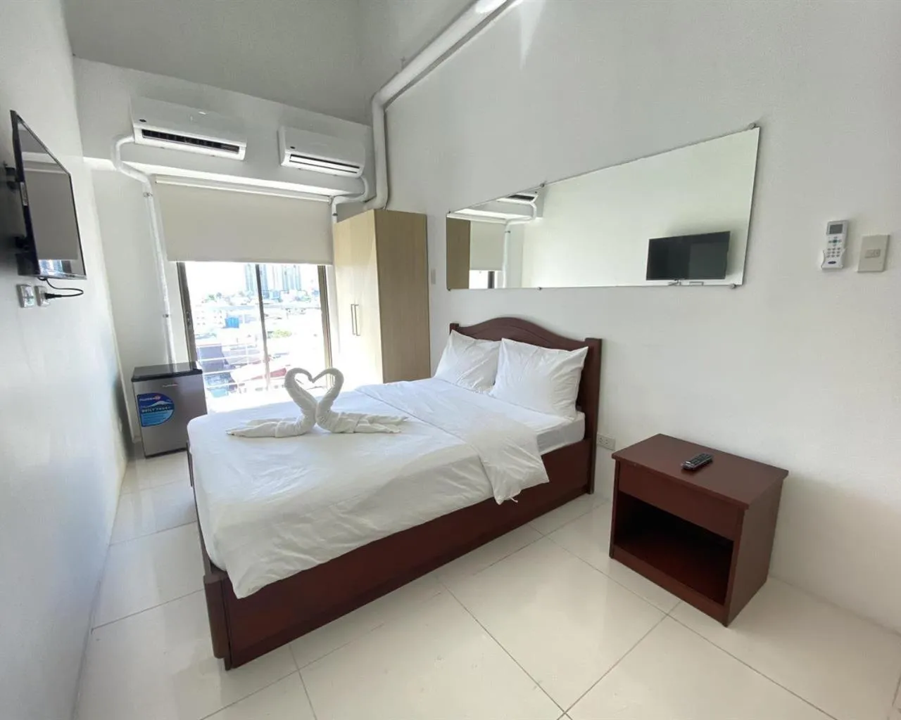 Bedroom, Bed in Dian SUITES 1