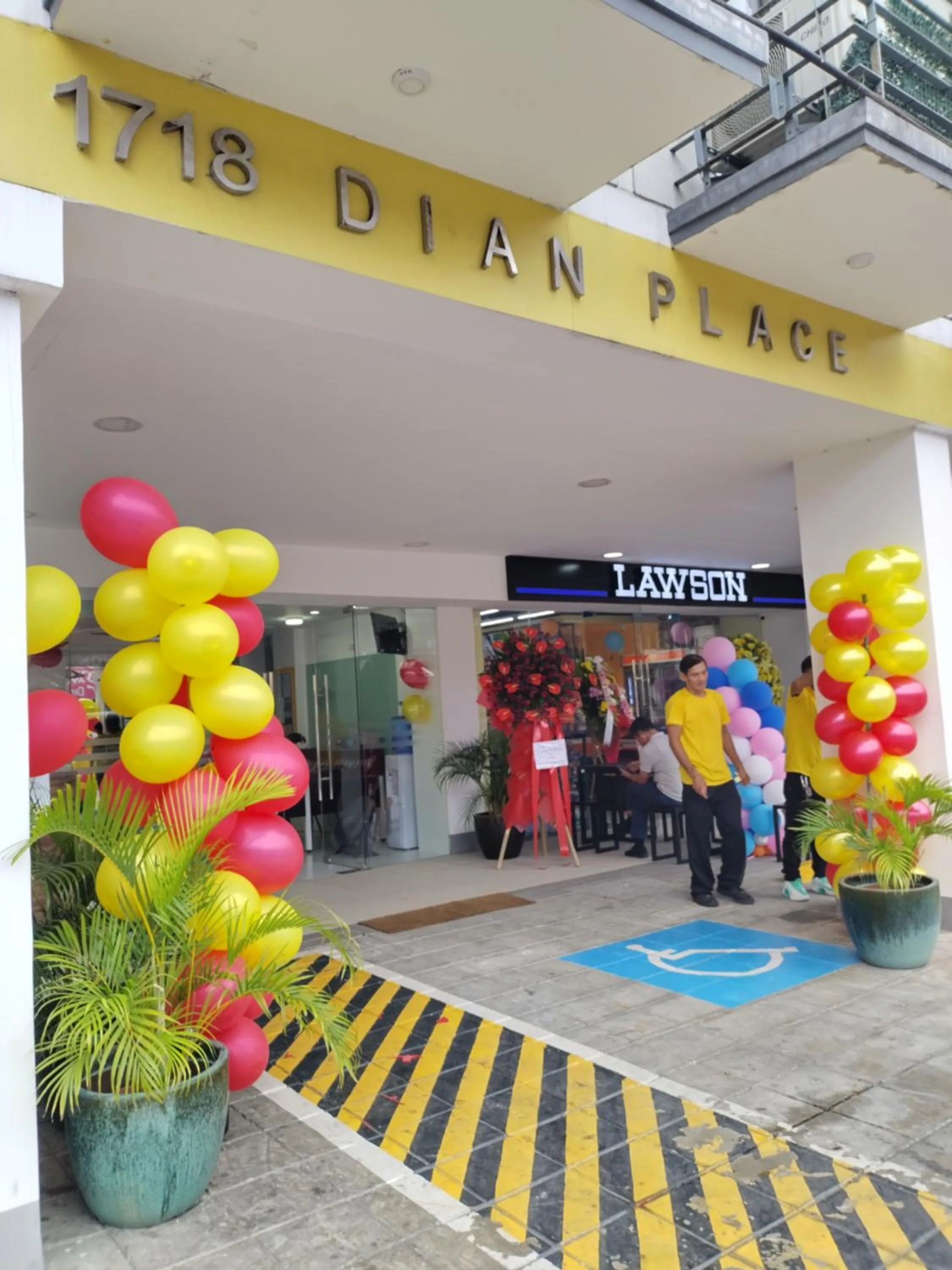 Property building in Dian SUITES 1