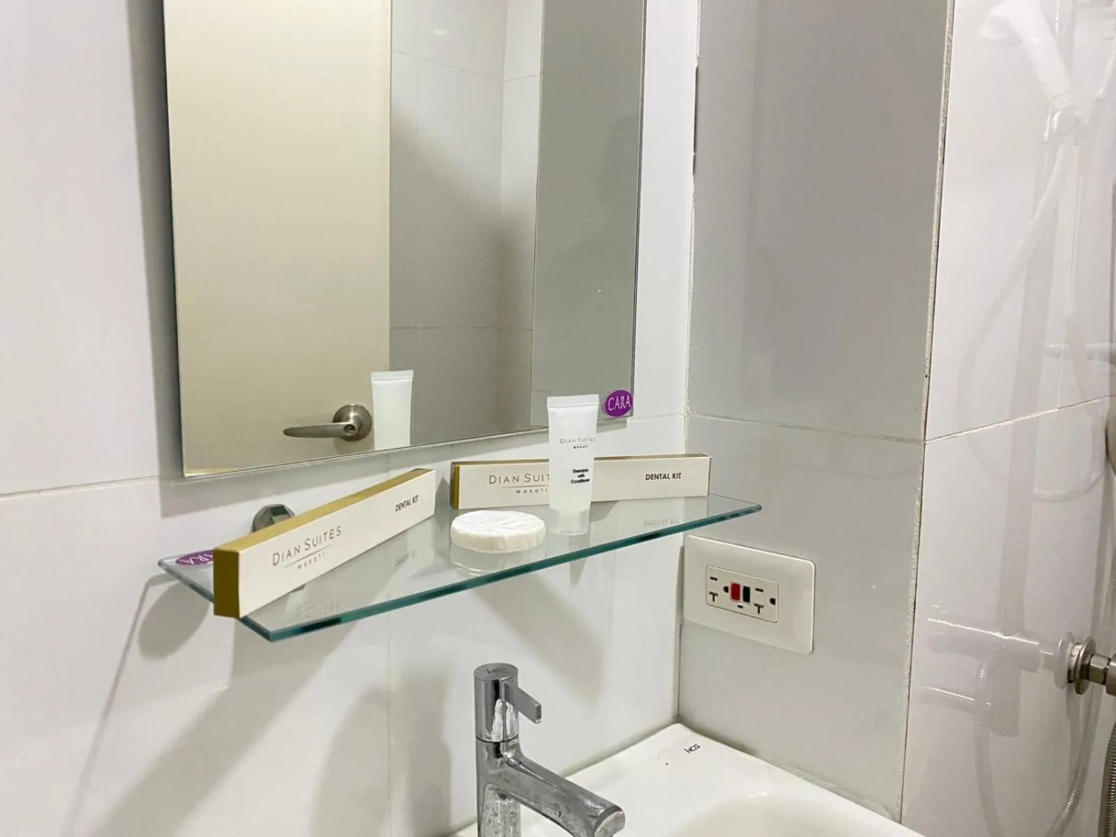 Bathroom in Dian SUITES 1