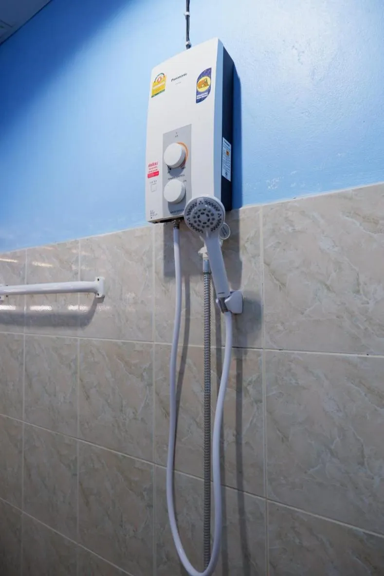 Marina hut guest house