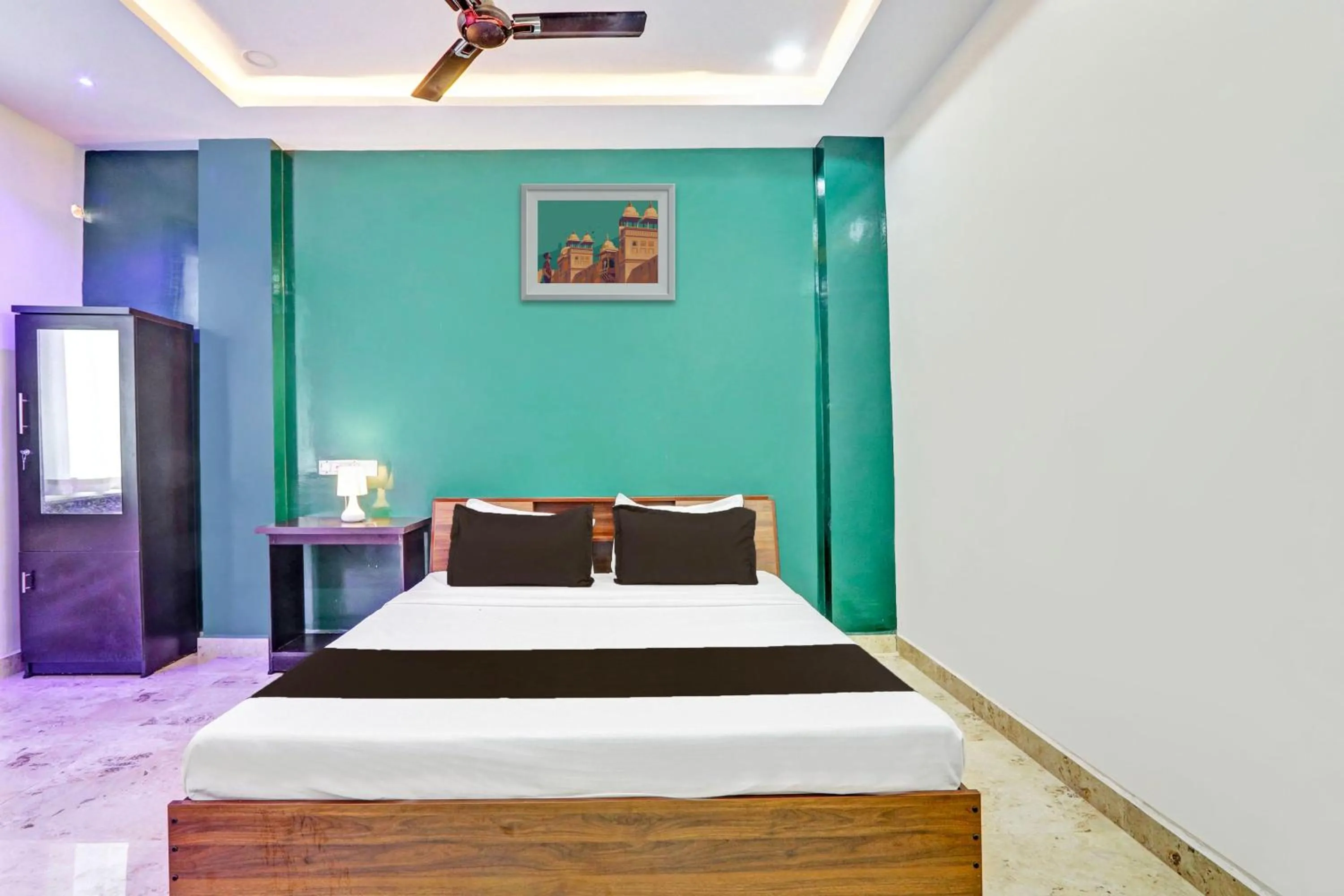 Bedroom, Bed in Hotel O Stayo