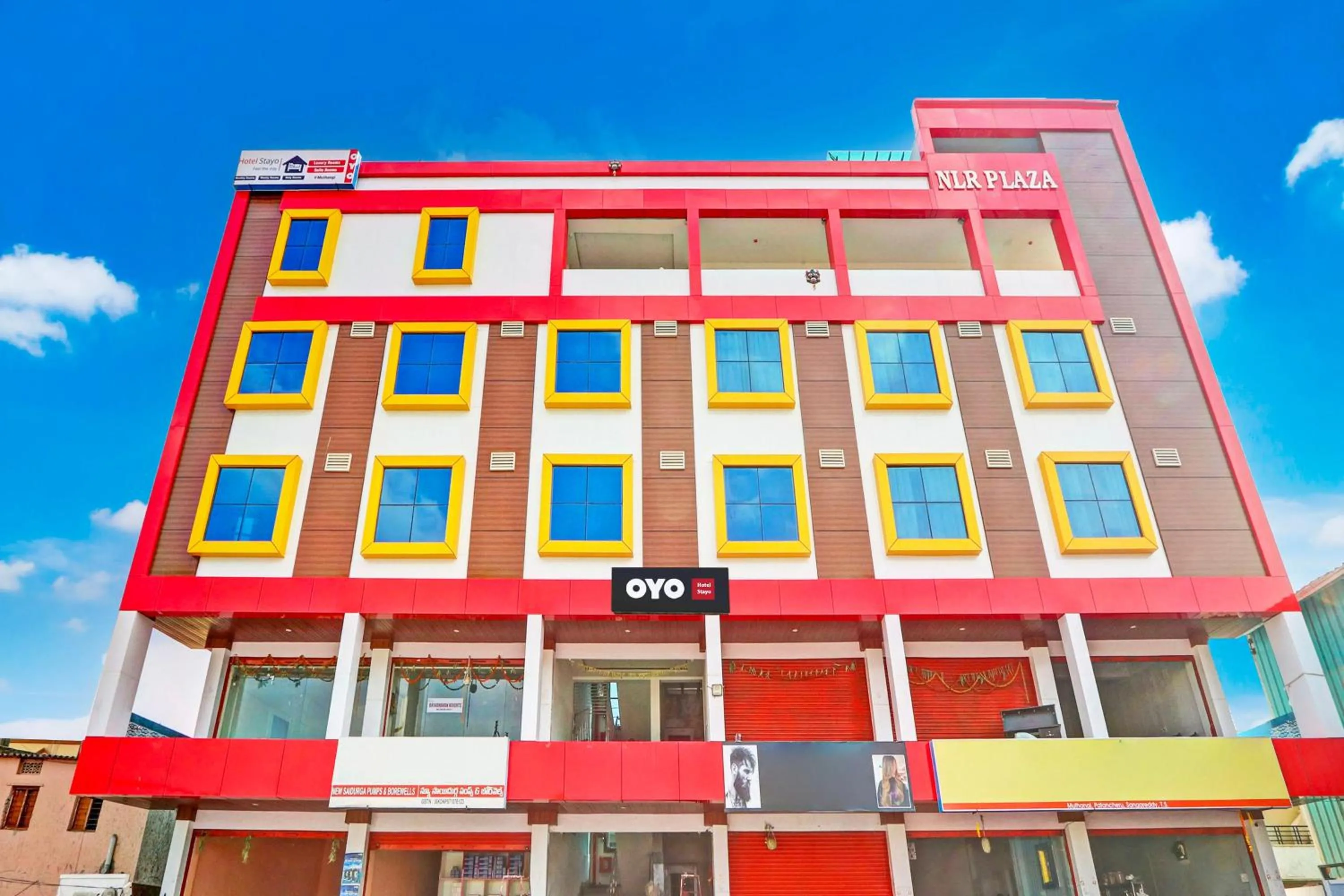 Facade/entrance in Hotel O Stayo