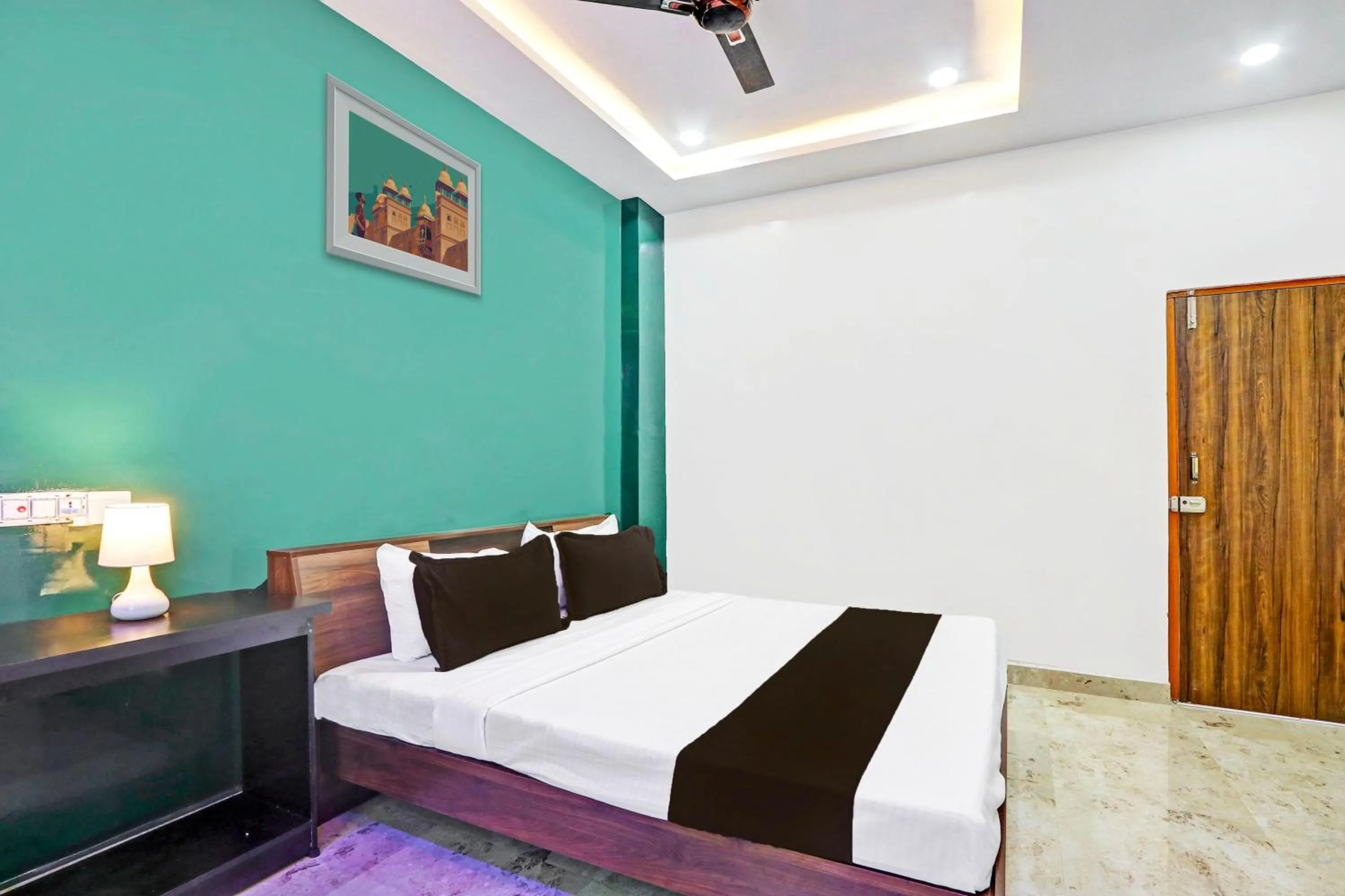 Bedroom, Bed in Hotel O Stayo