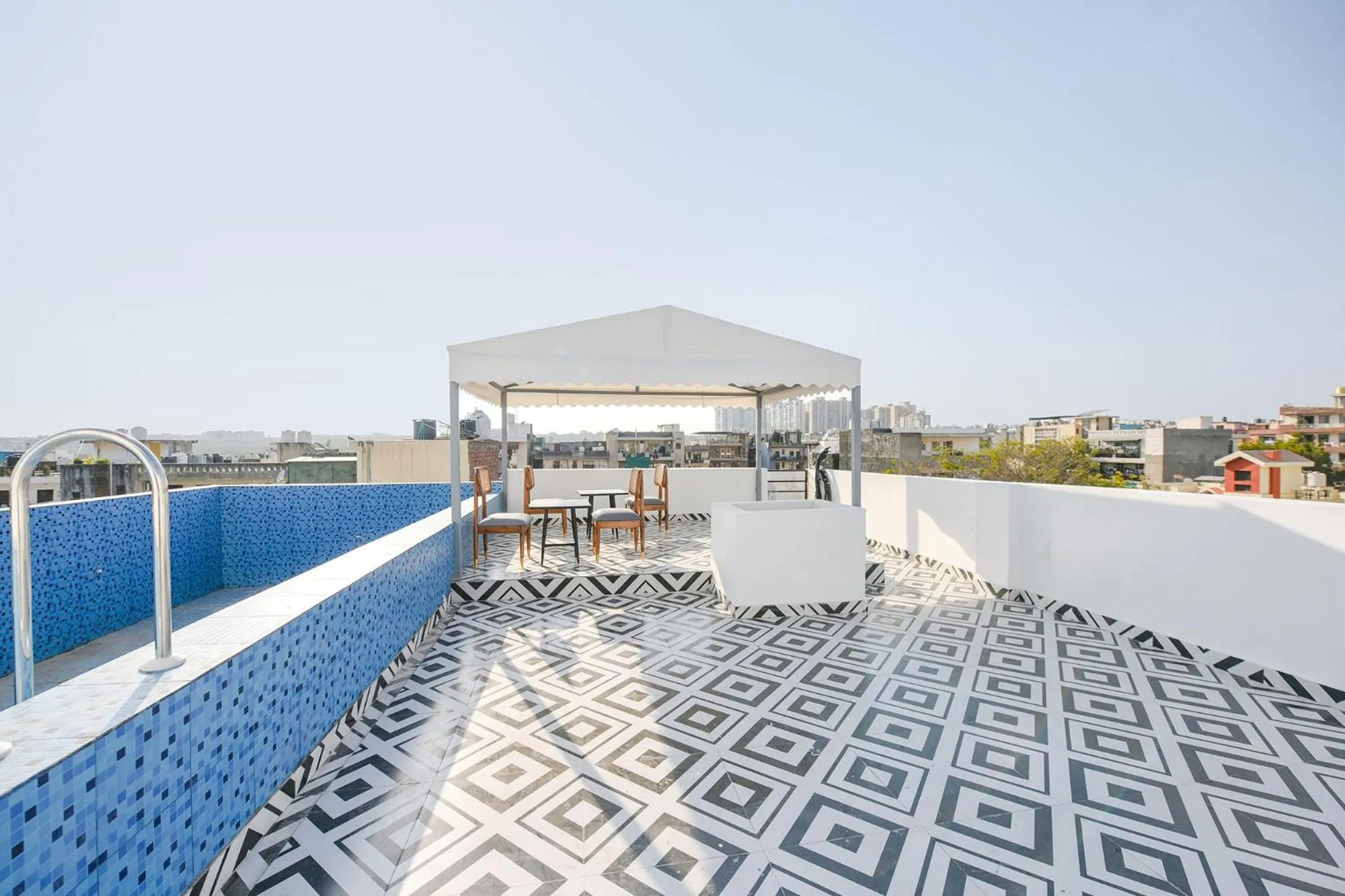 Balcony/Terrace in FabHotel The Premium Villa