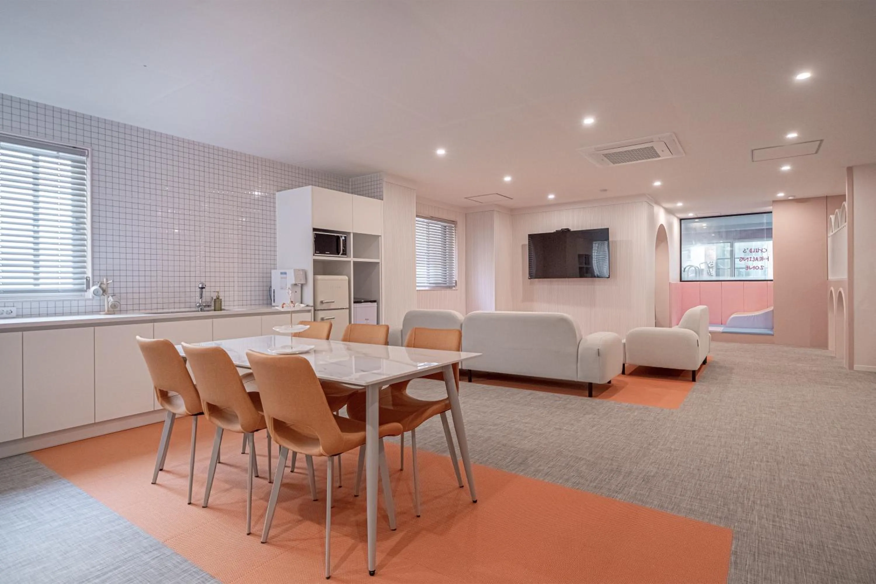 Doan Pool villa & Kids Hotel