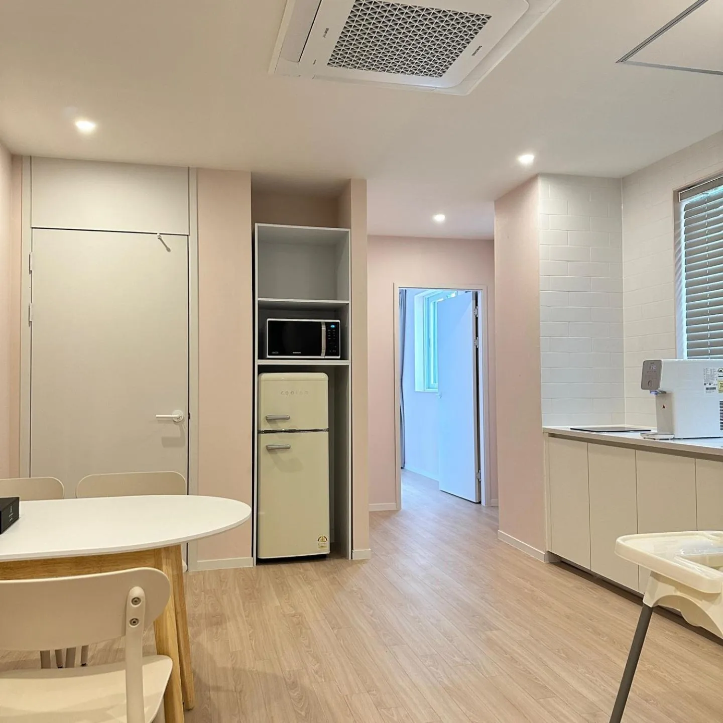 Dining area in Doan Pool villa & Kids Hotel