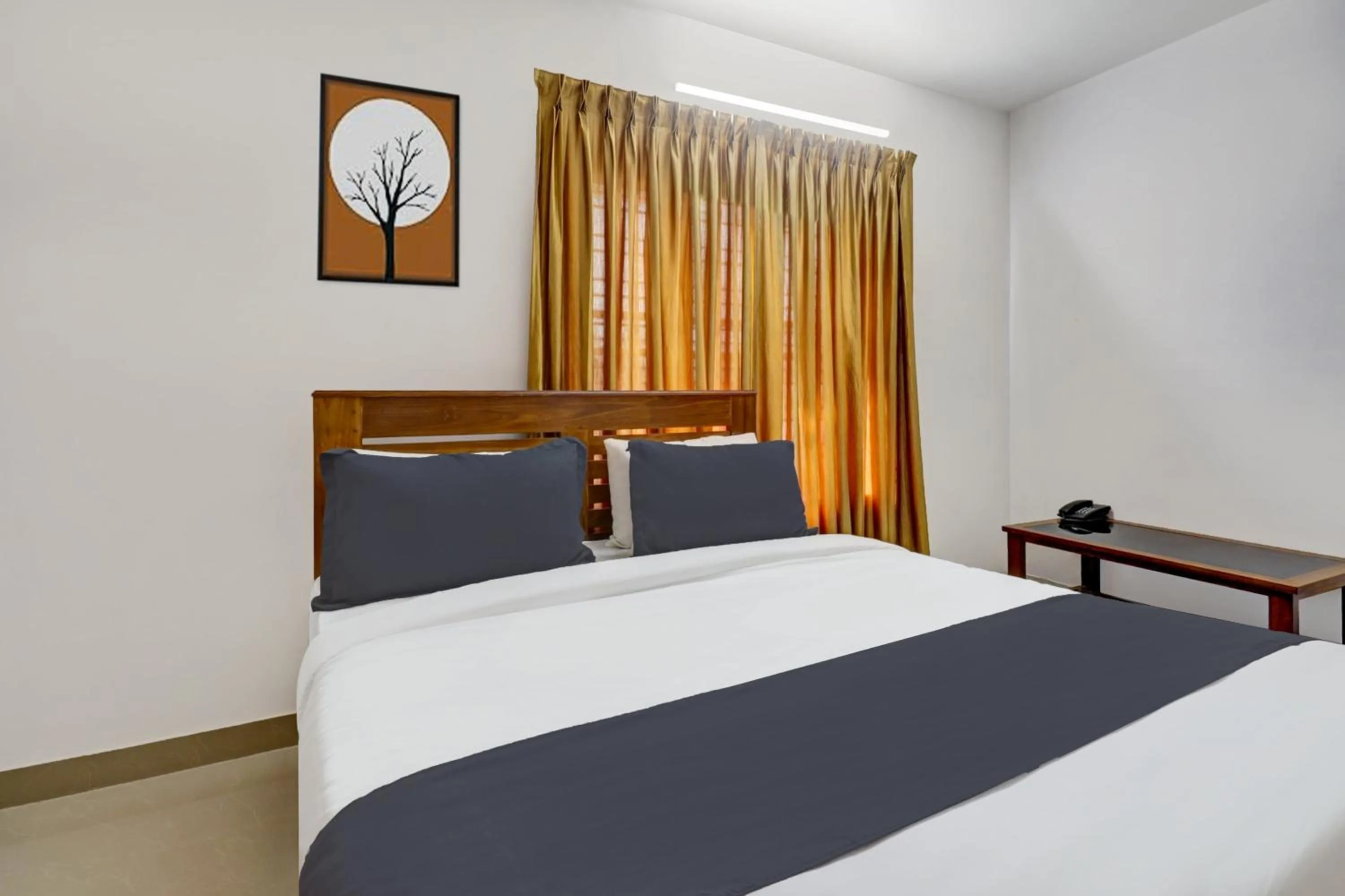Bedroom, Bed in Super Hotel O Anayara Near Lulu Mall formerly Timber Residency