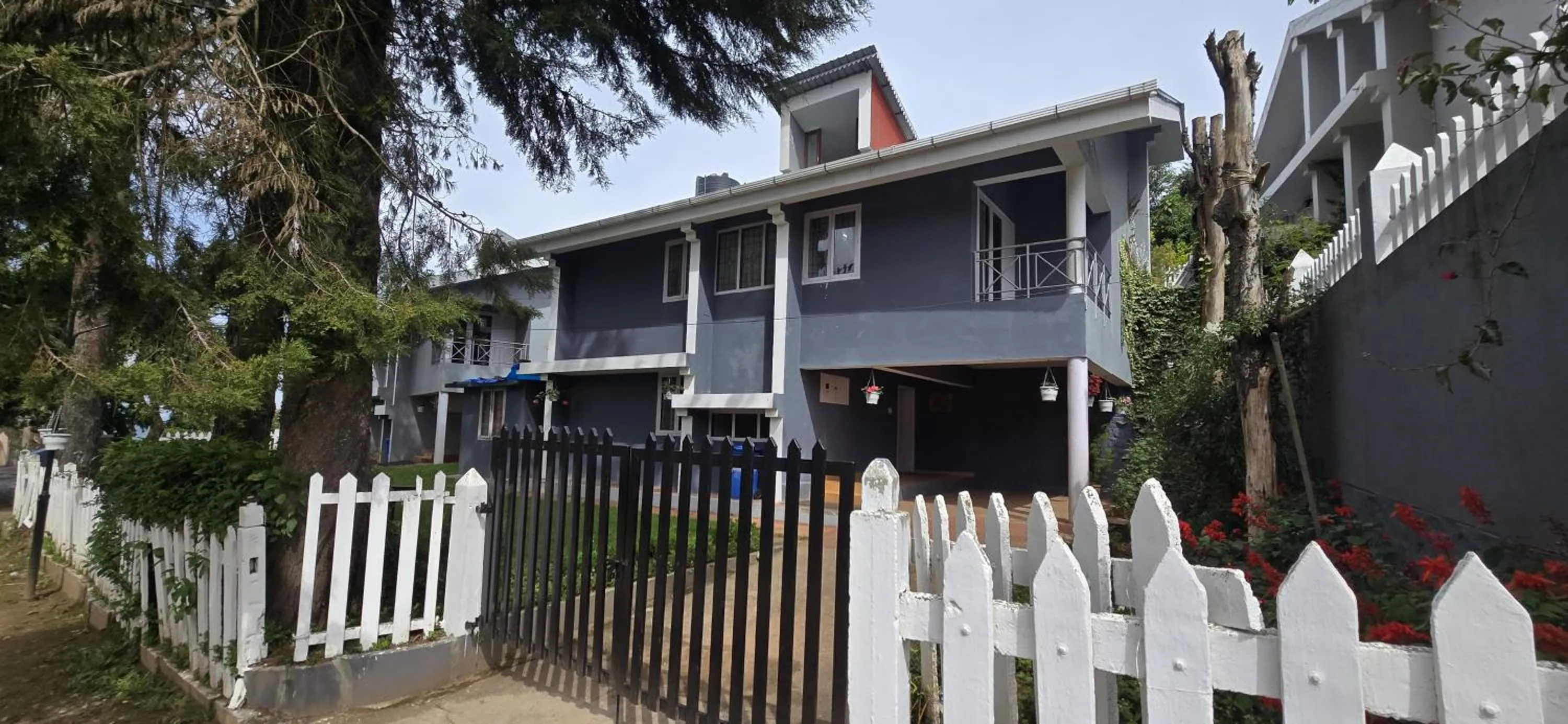 Property building in Fortune Retreats