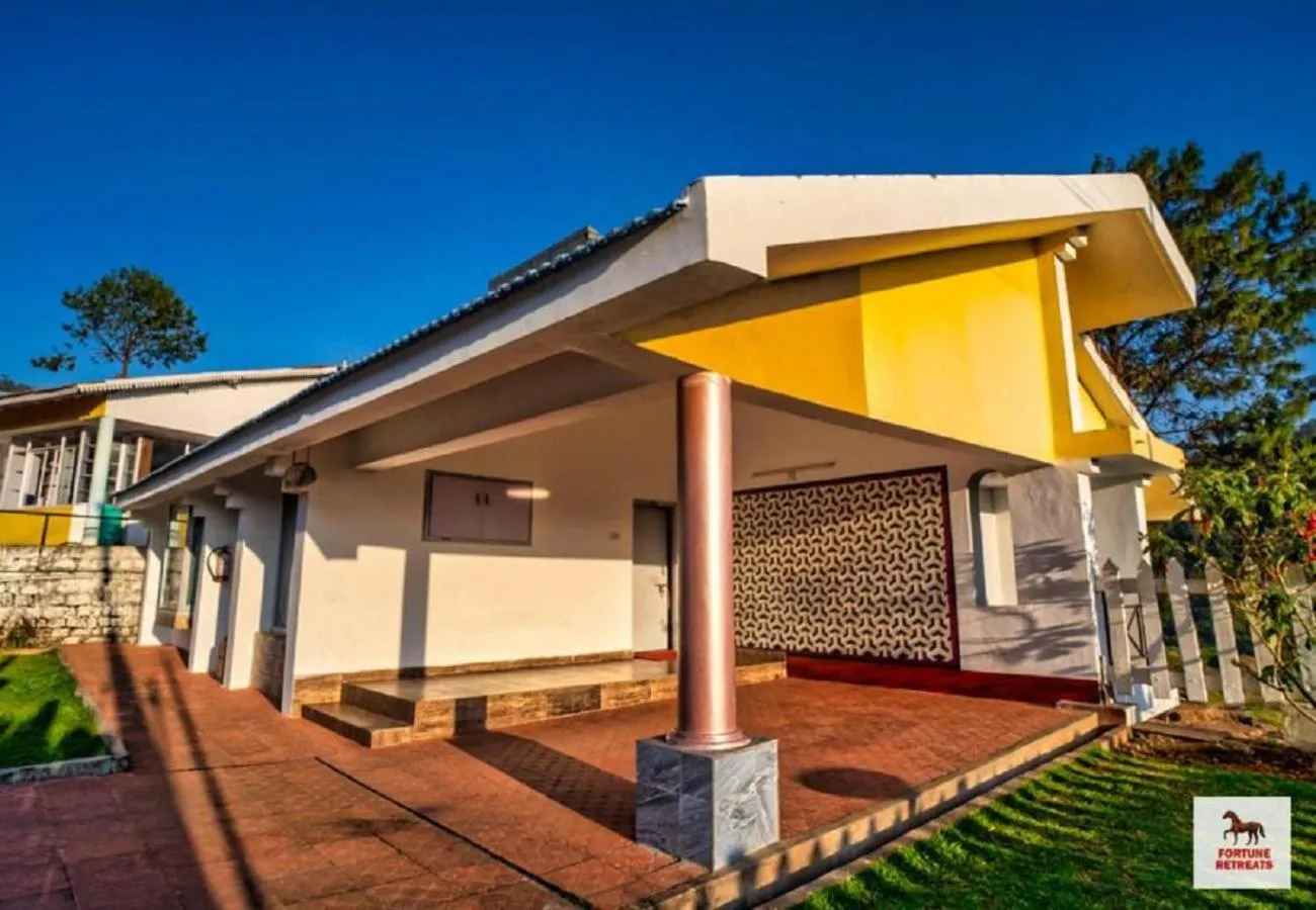 Property building in Fortune Retreats