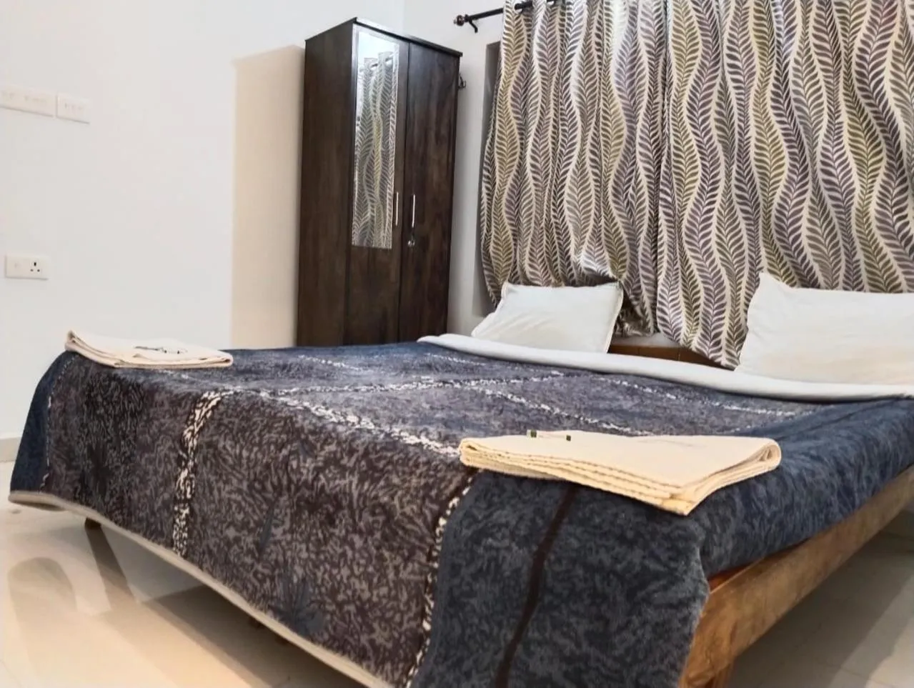 Photo of the whole room, Bed in Fortune Retreats