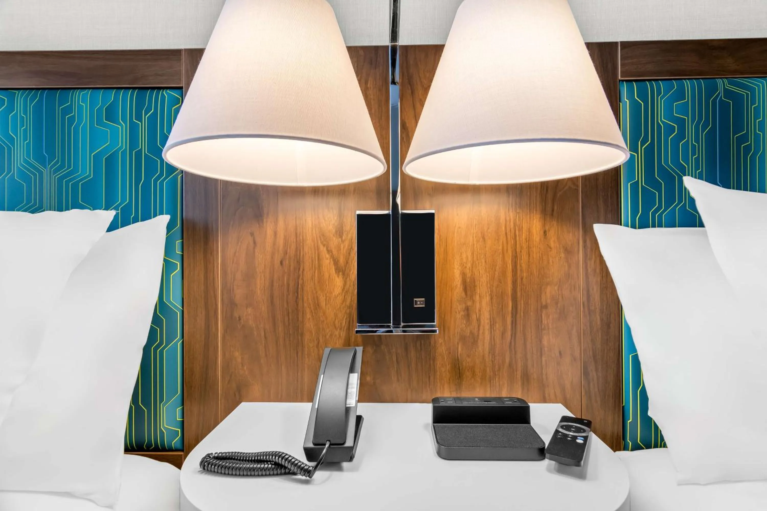 Bed in Hampton Inn & Suites Chicago Medical District Uic