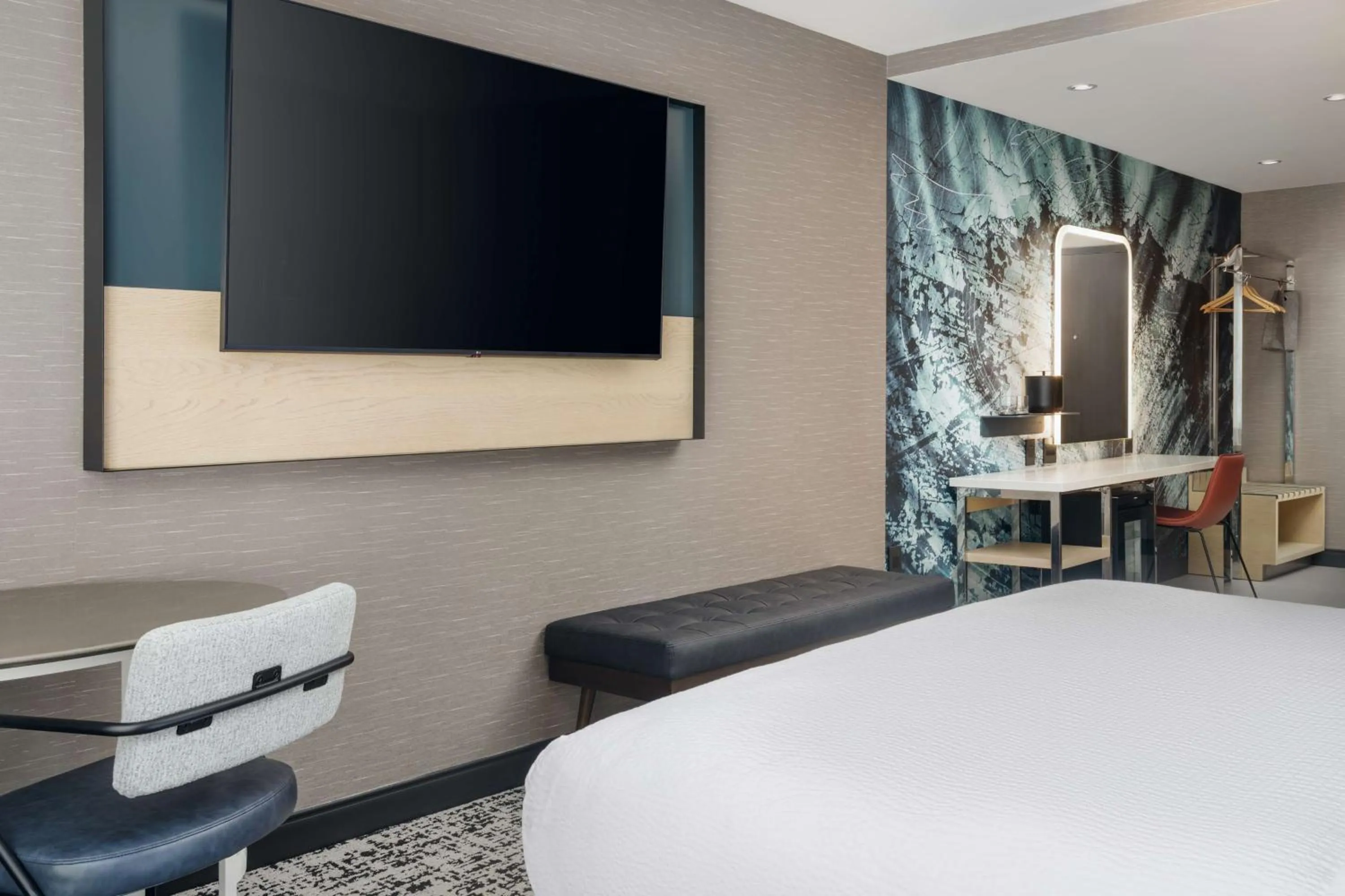 Bedroom, Bed in Tempo By Hilton Raleigh Downtown